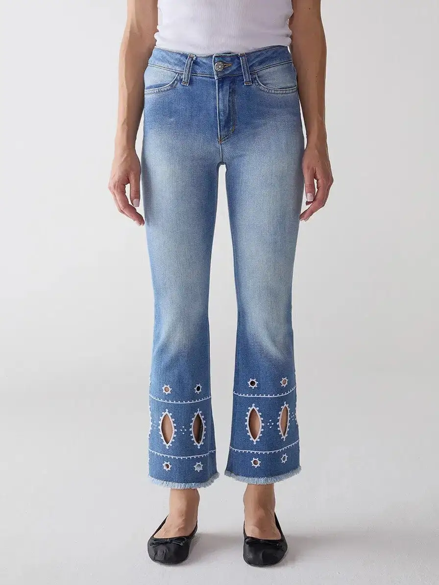 Jeans de mezclilla recortada