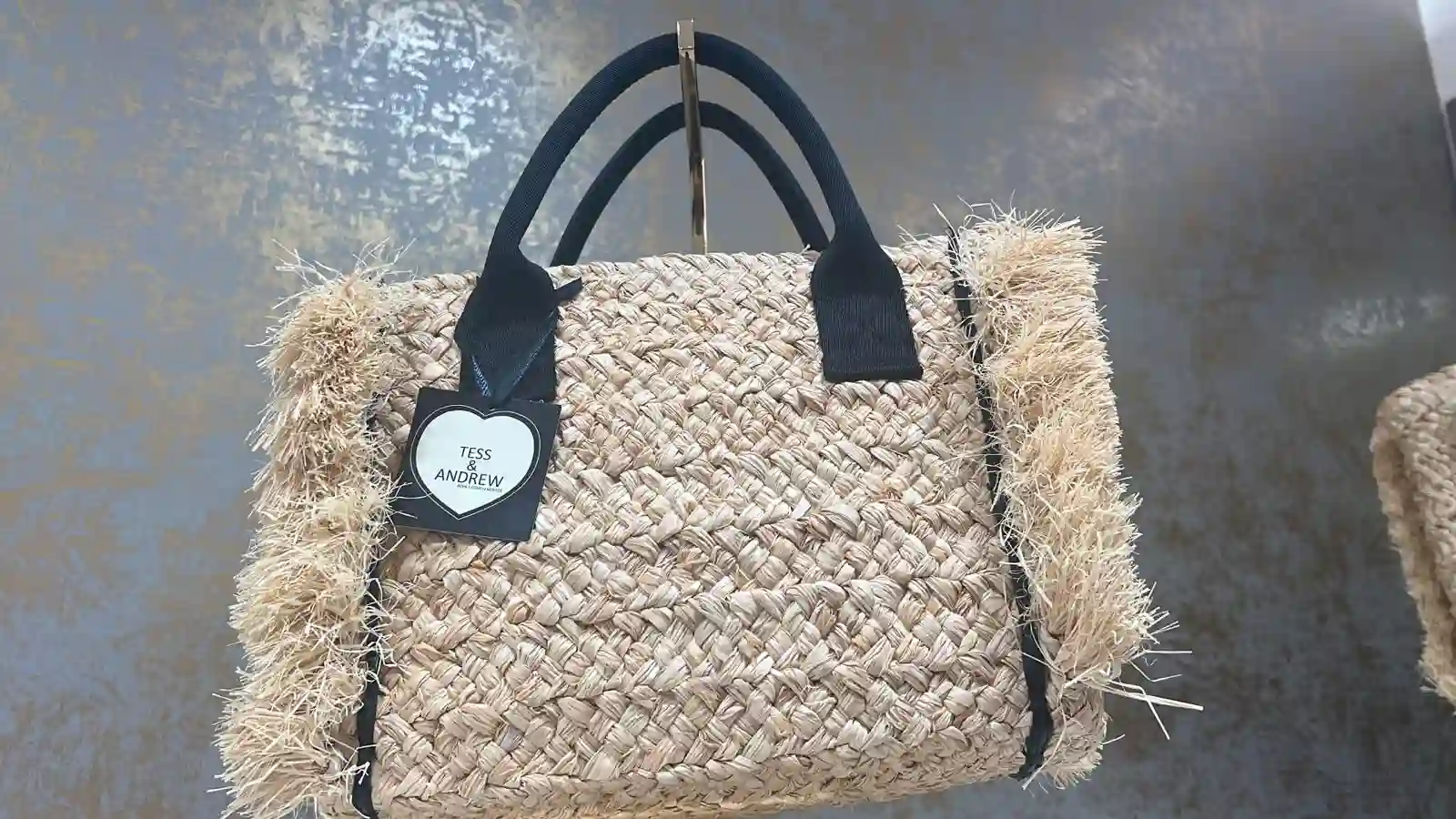 Bolso Rafia Con Asa de Tercillopelo Negra Mediano