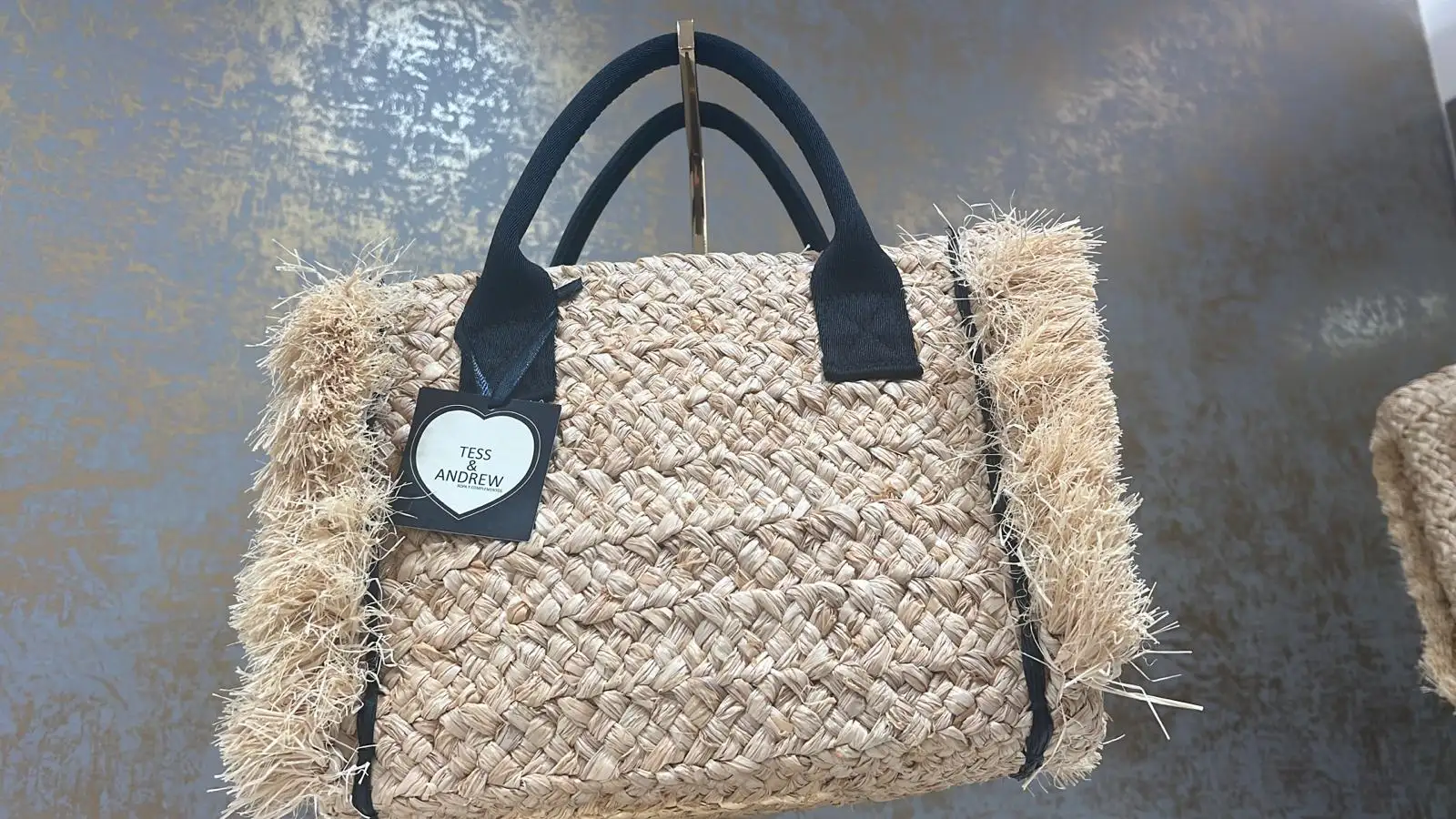 Bolso Rafia Con Asa de Tercillopelo Negra Mediano