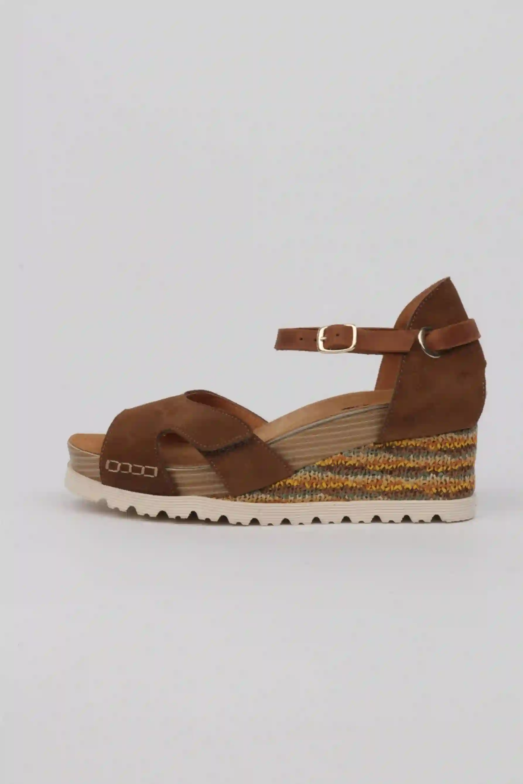 Sandalias marrones cuña súper cómoda