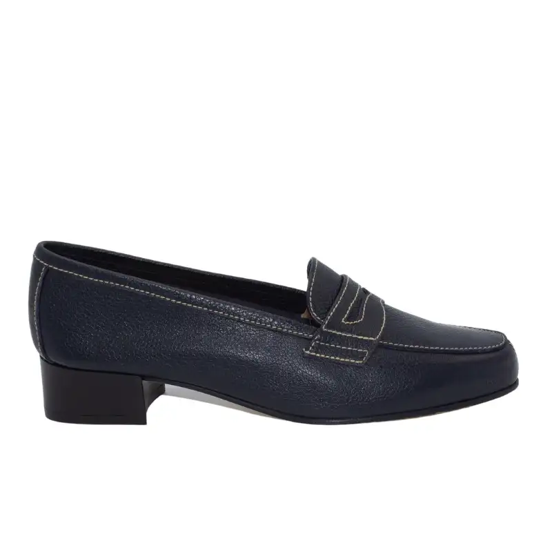 MOCASIN CON ANTIFAZ Y TACON AZUL