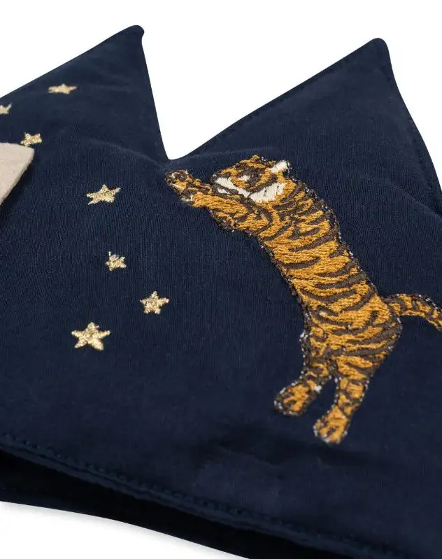 Corona de cumpleaños de tigre