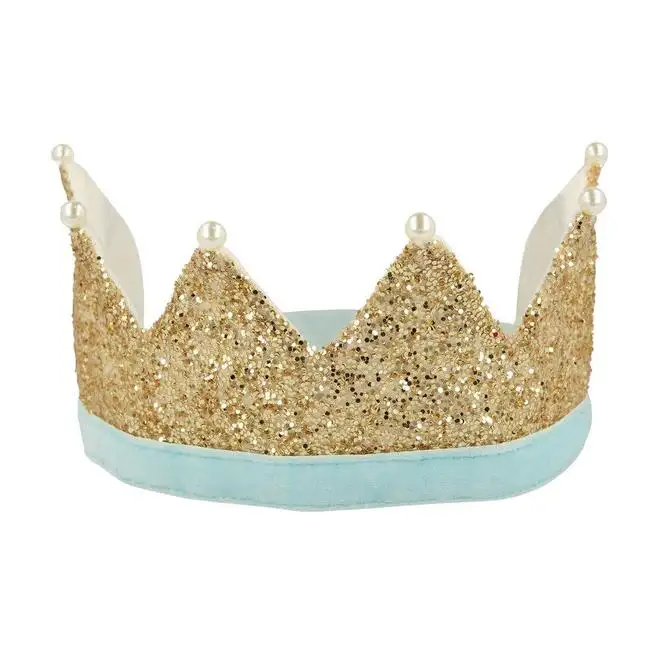 Corona de fiesta de oro y perlas