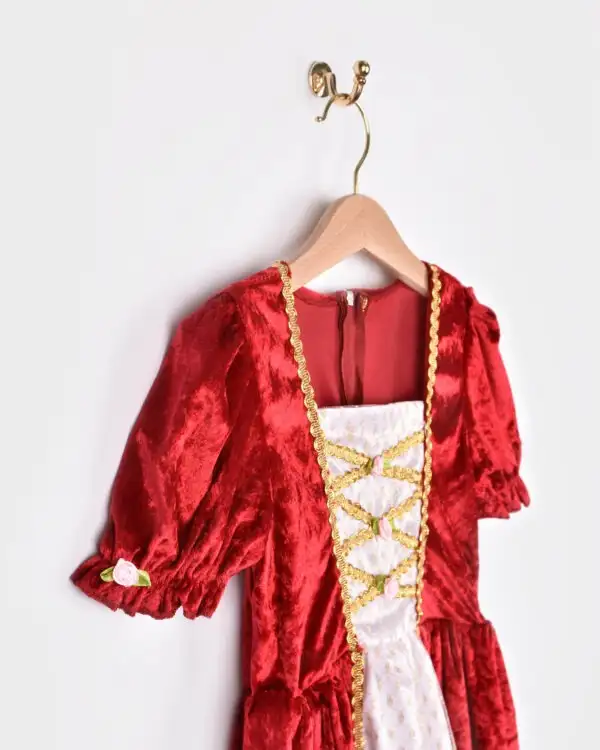 Princess costume in red 4-6 years - Image 3