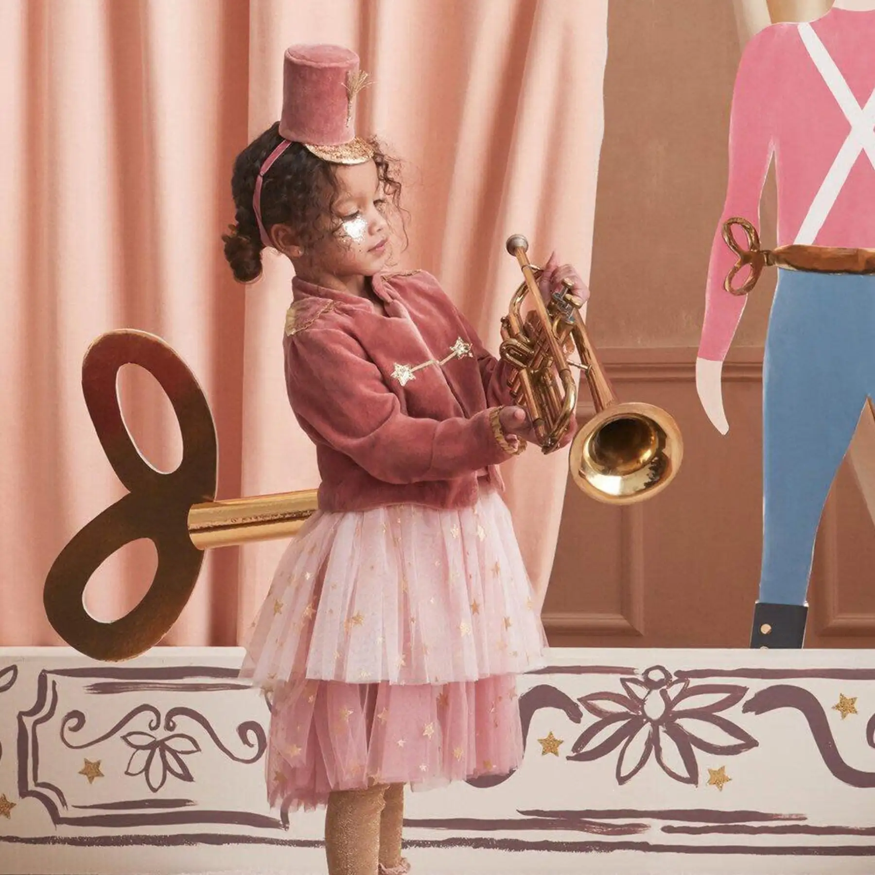 Pink lead welding costume - Image 7