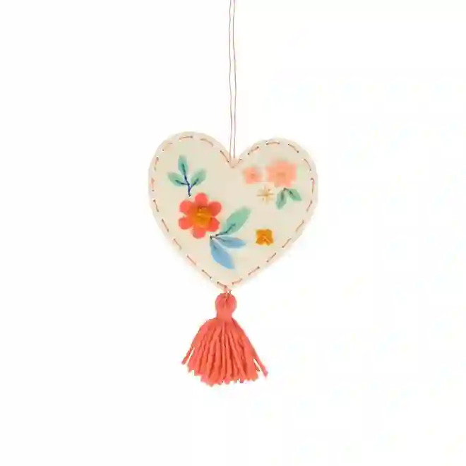 Heart embroidery kit