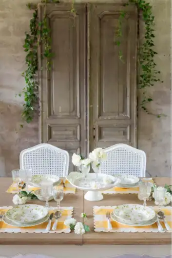 Plato frutero con flores amarillas - Imagen 5