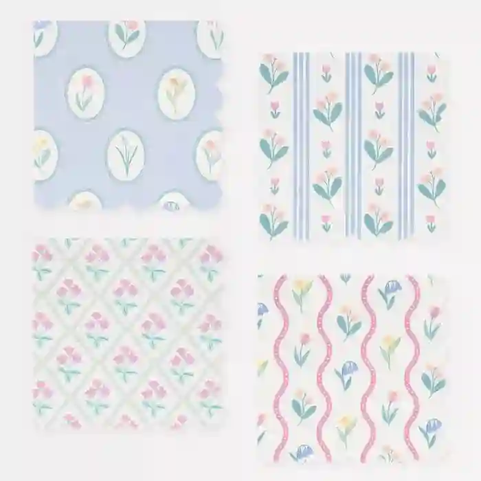 Small napkins with floral print