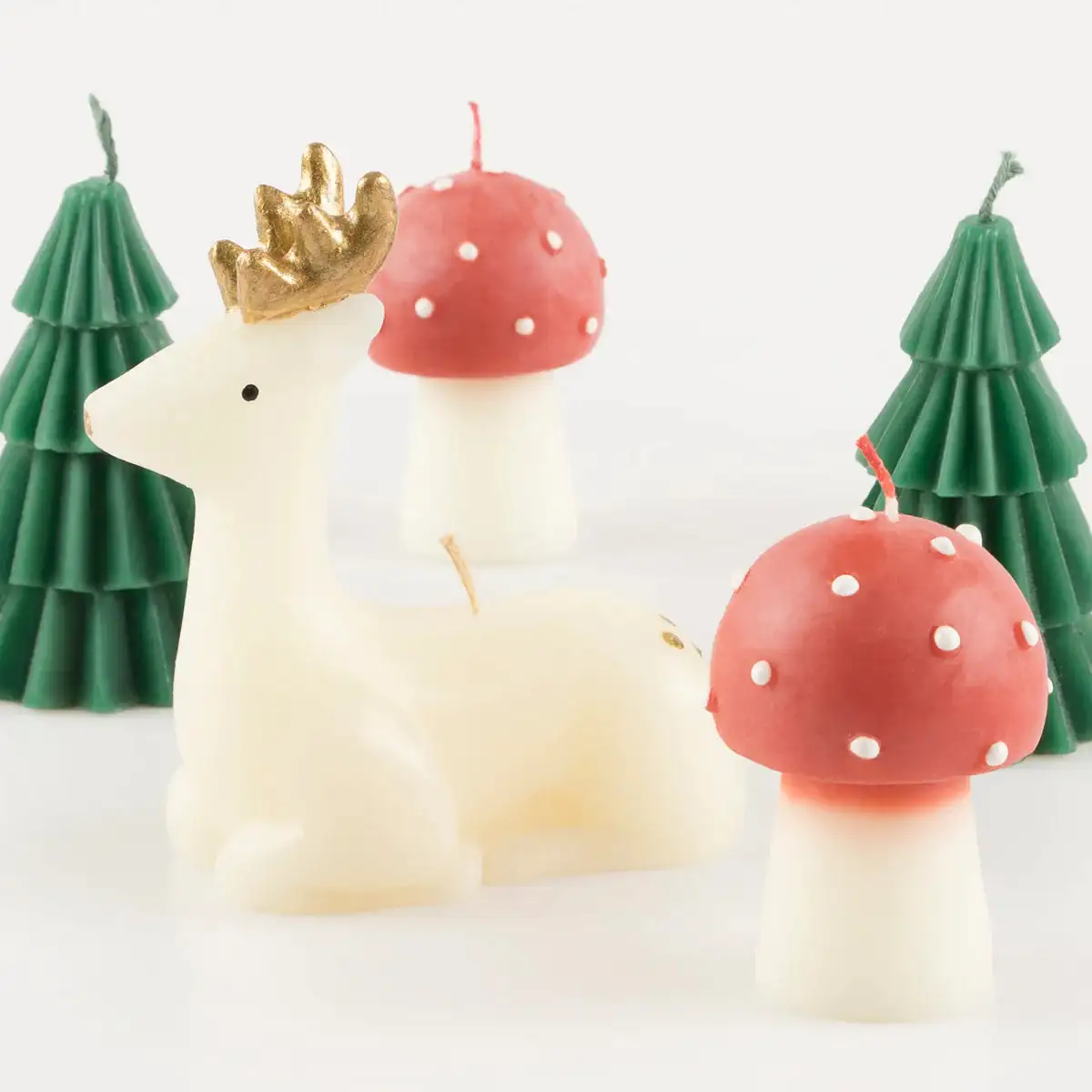Winter candle set in enchanted forest - Image 2
