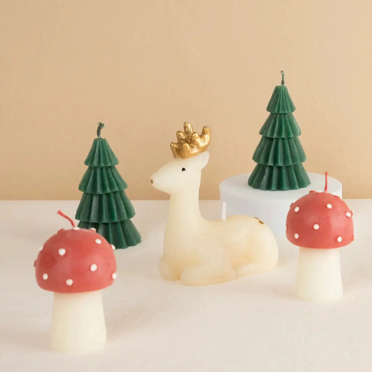 Winter candle set in enchanted forest - Image 3