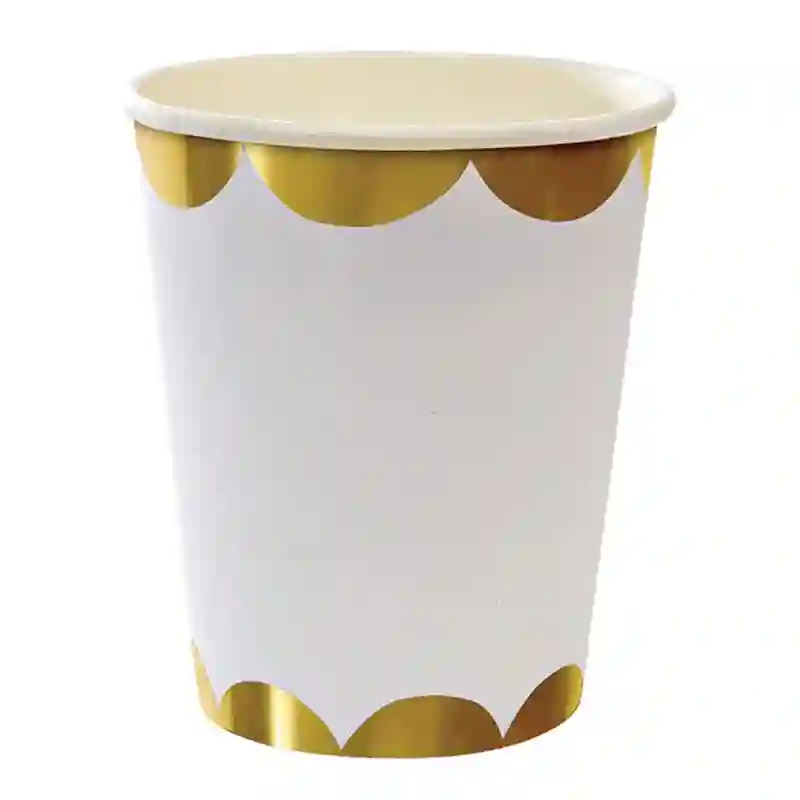 Vasos oro y blanco