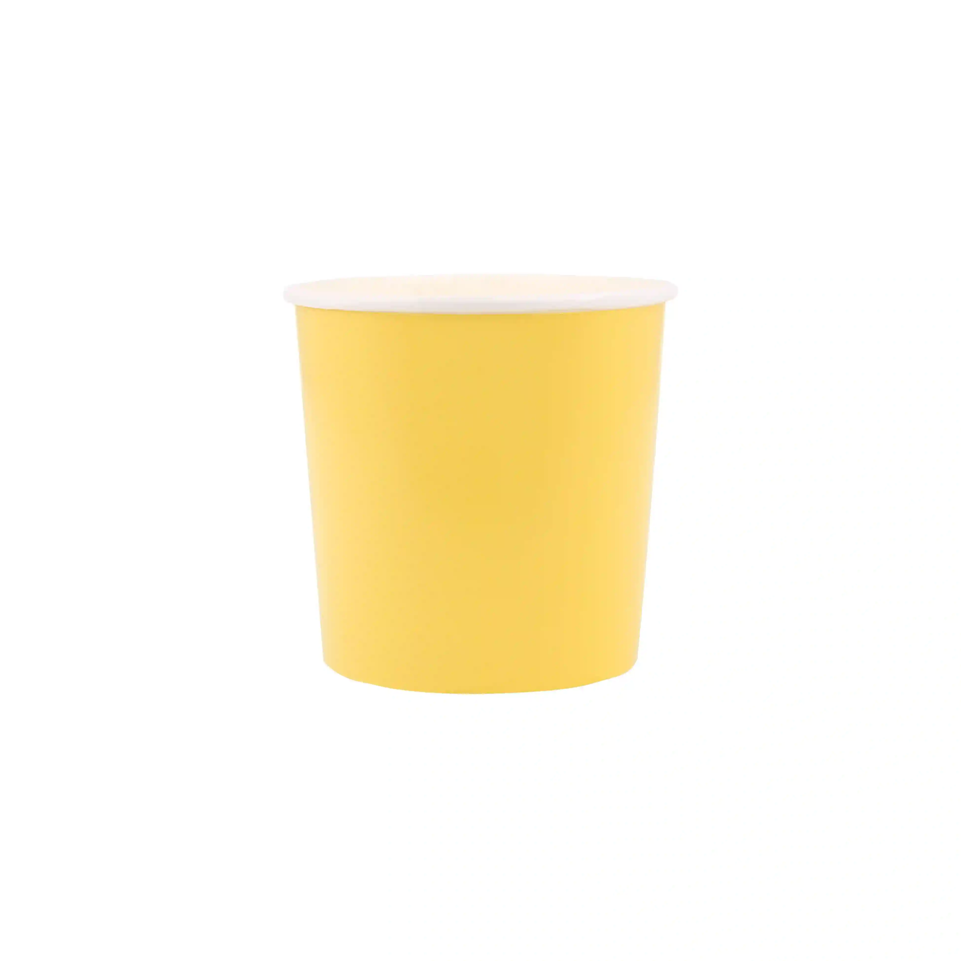 Vasos pequeños amarillos