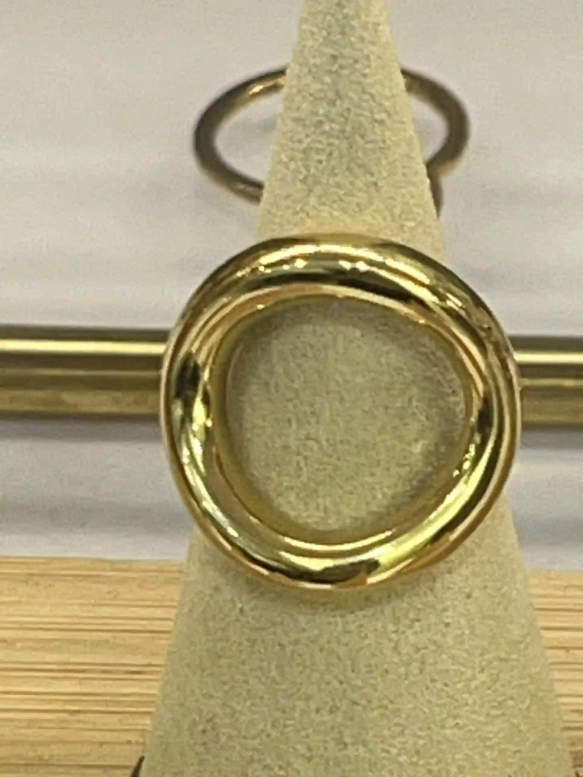 Anillo de acero