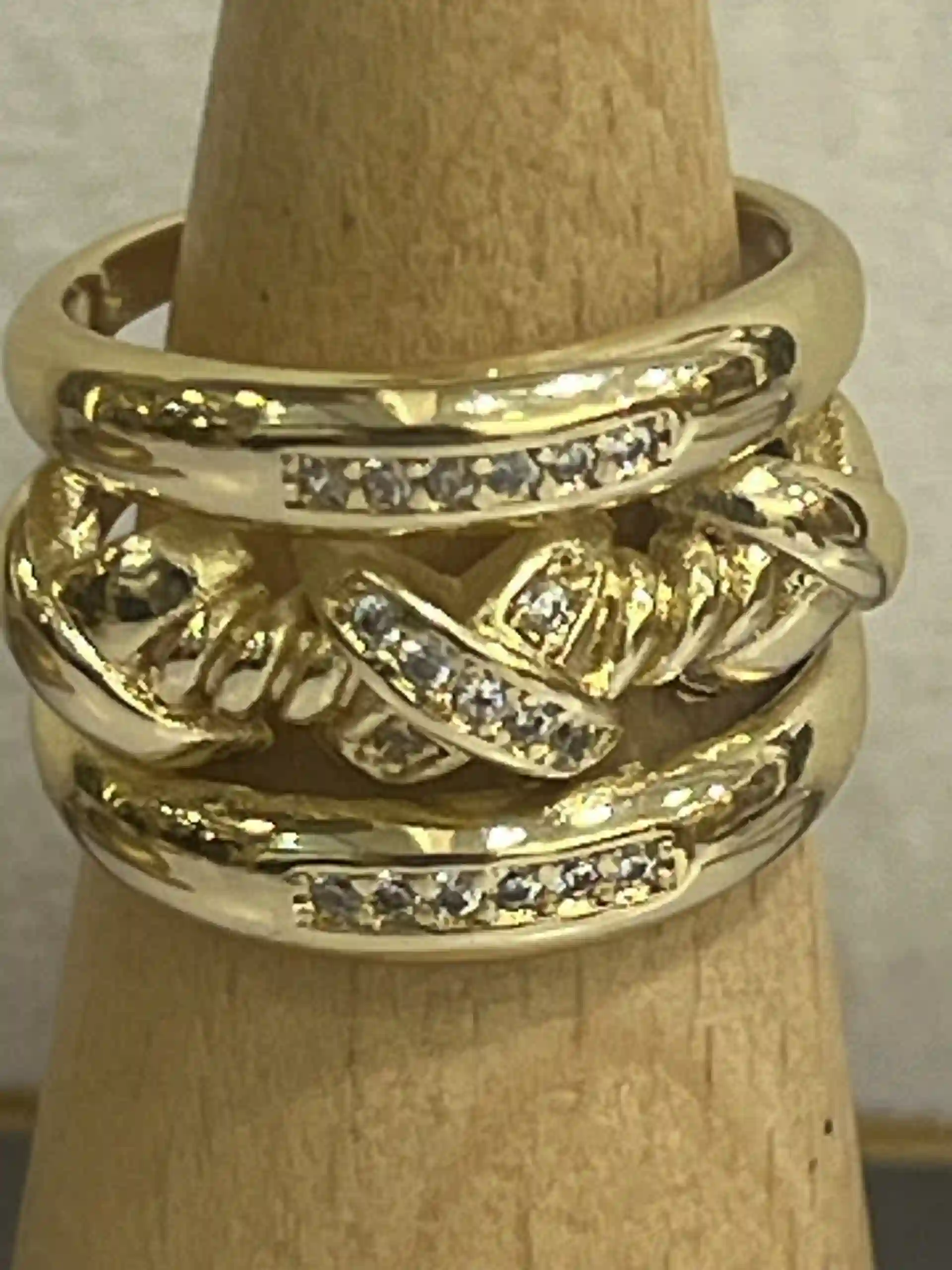 Anillo de acero