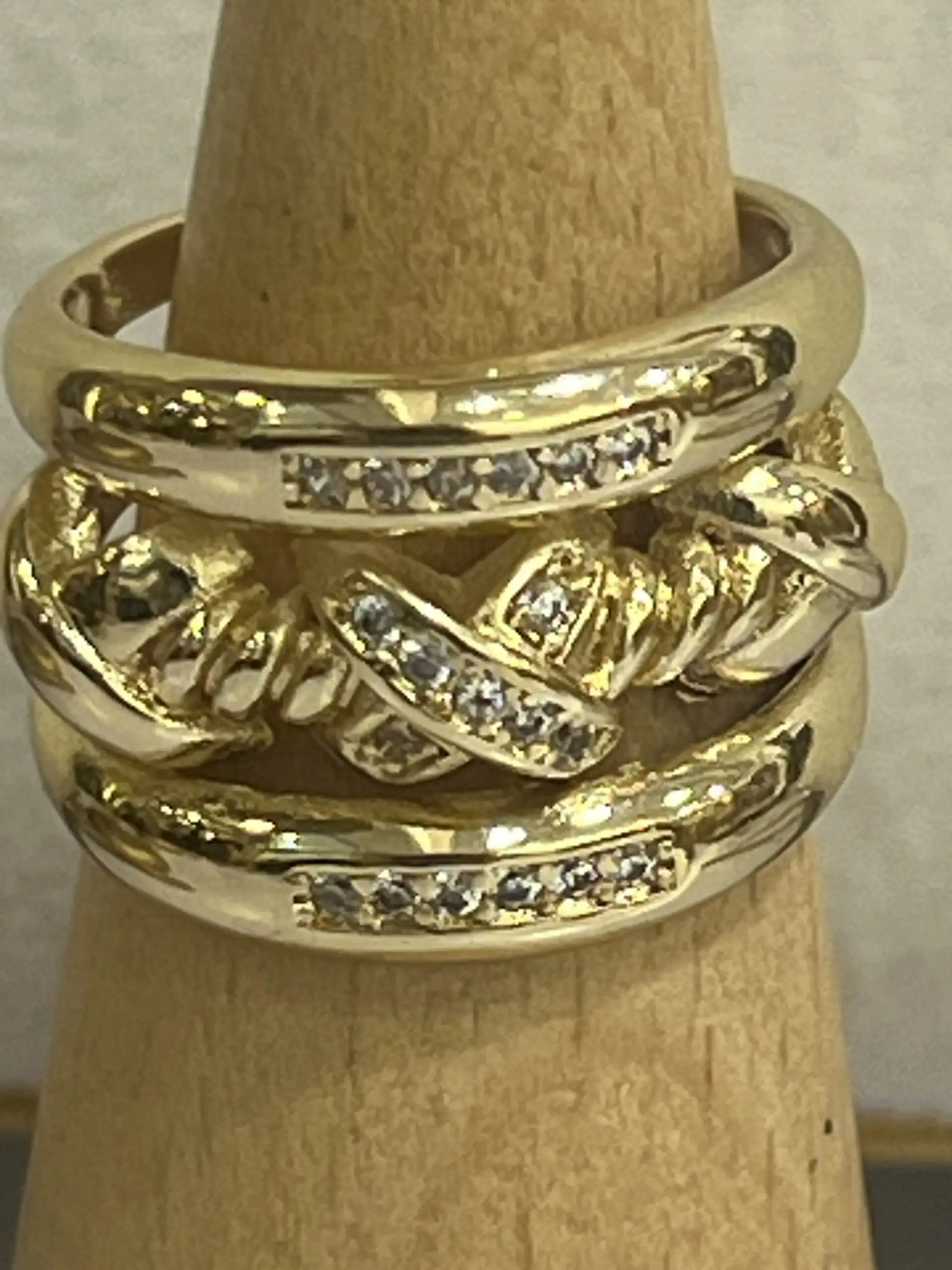 Anillo de acero