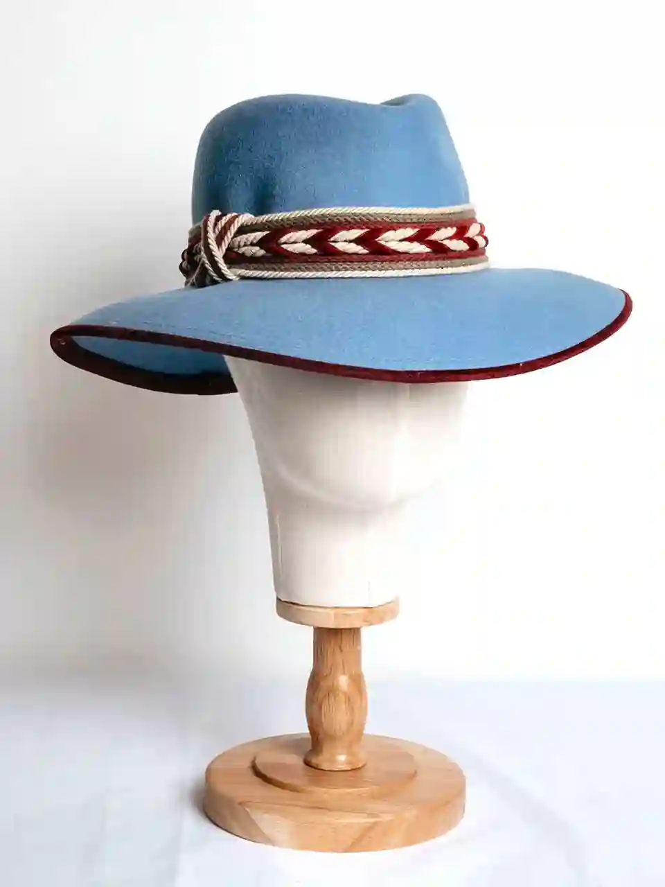 SOMBRERO AZUL BLEU ALA 9 CM