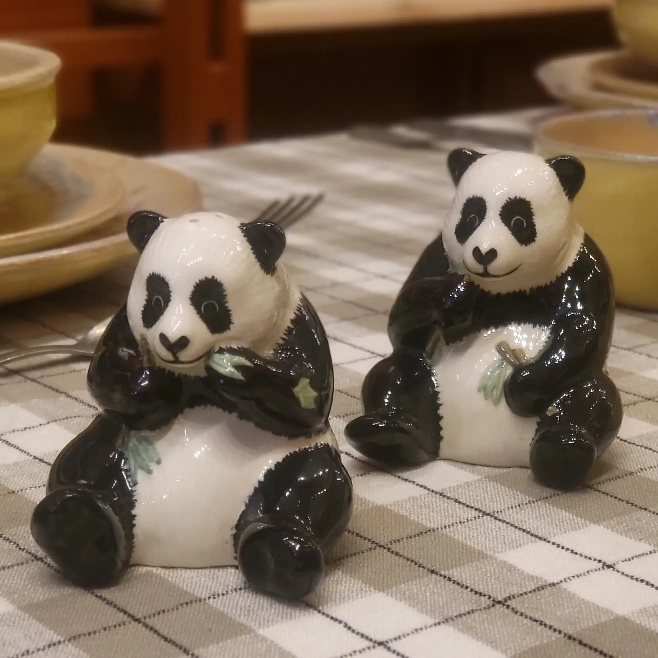 Salero y pimentero pandas - Imagen 2