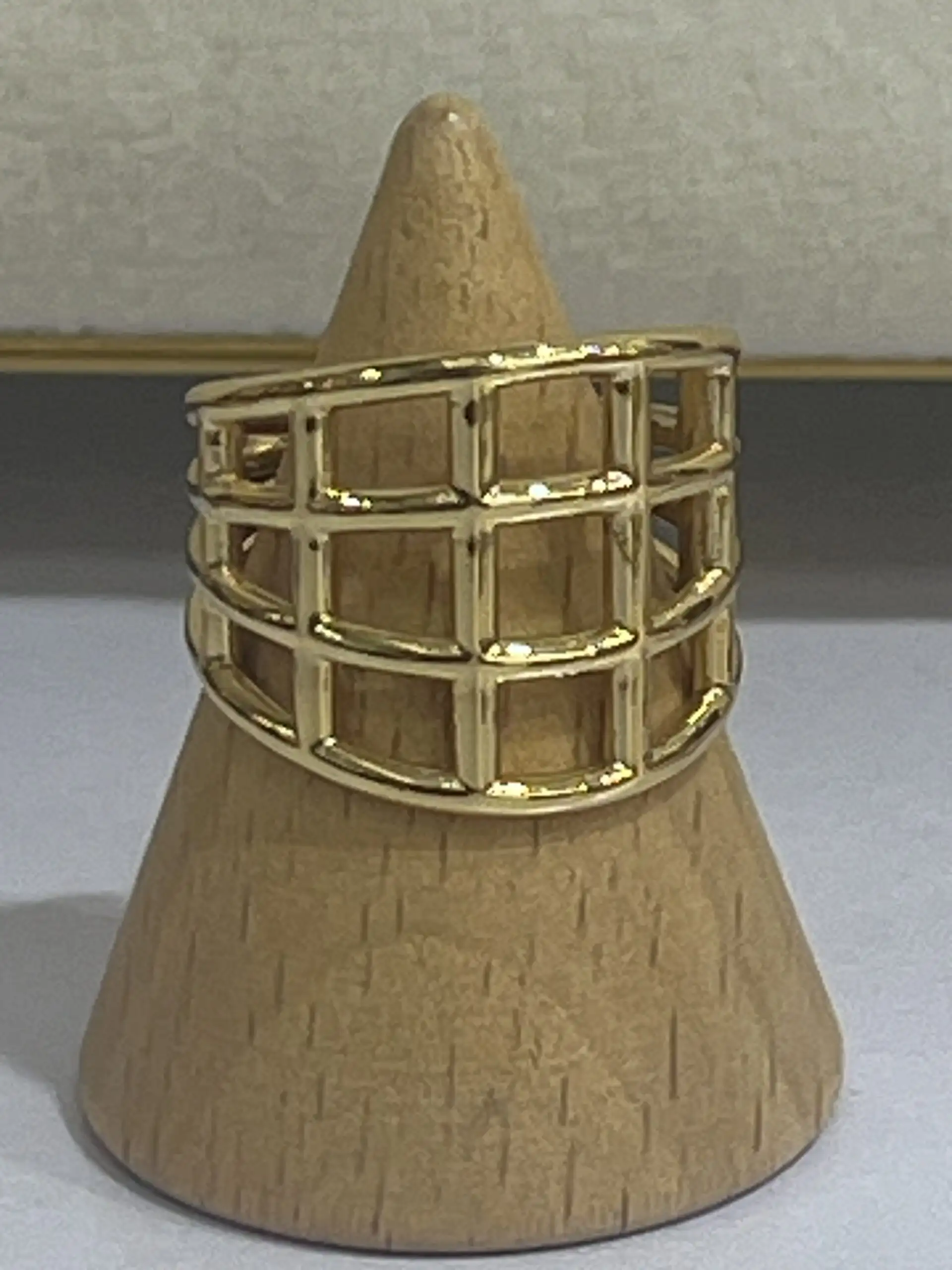 Anillo de acero
