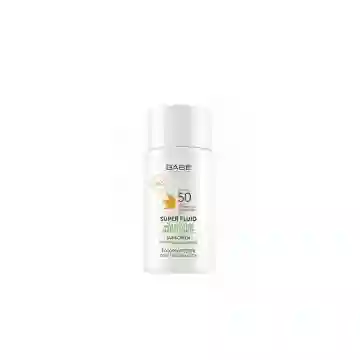 SUPER FLUID BABE Mattifying photoprotector ...
