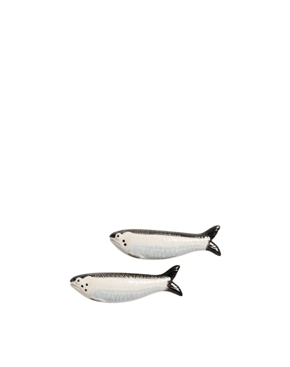 Salero y pimentero sardinas