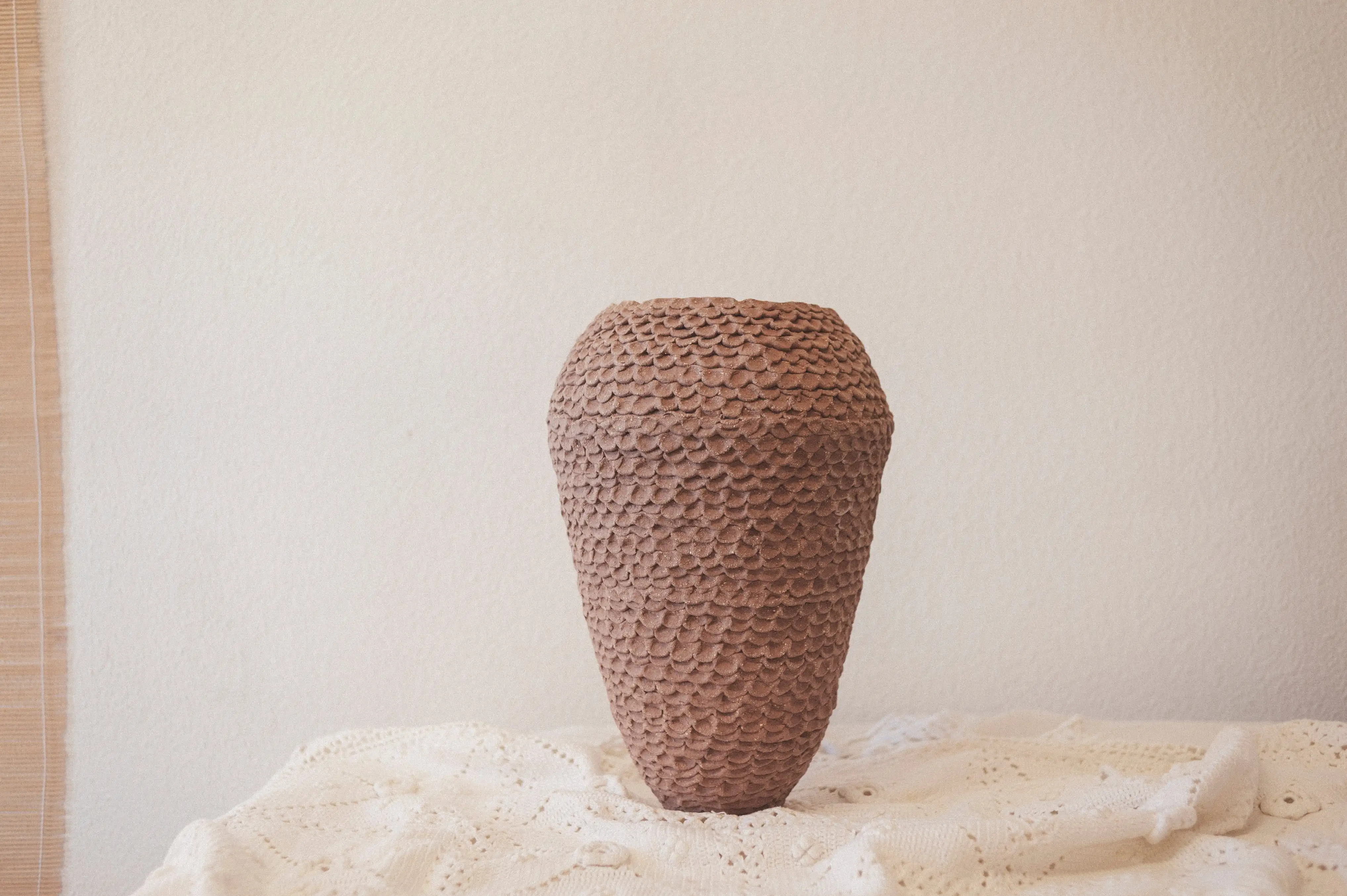 Jarrón Crochete de cerámica artesanal - Imagen 6