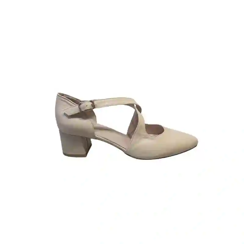 ZAPATO CON TIRAS CRUZADAS BEIGE