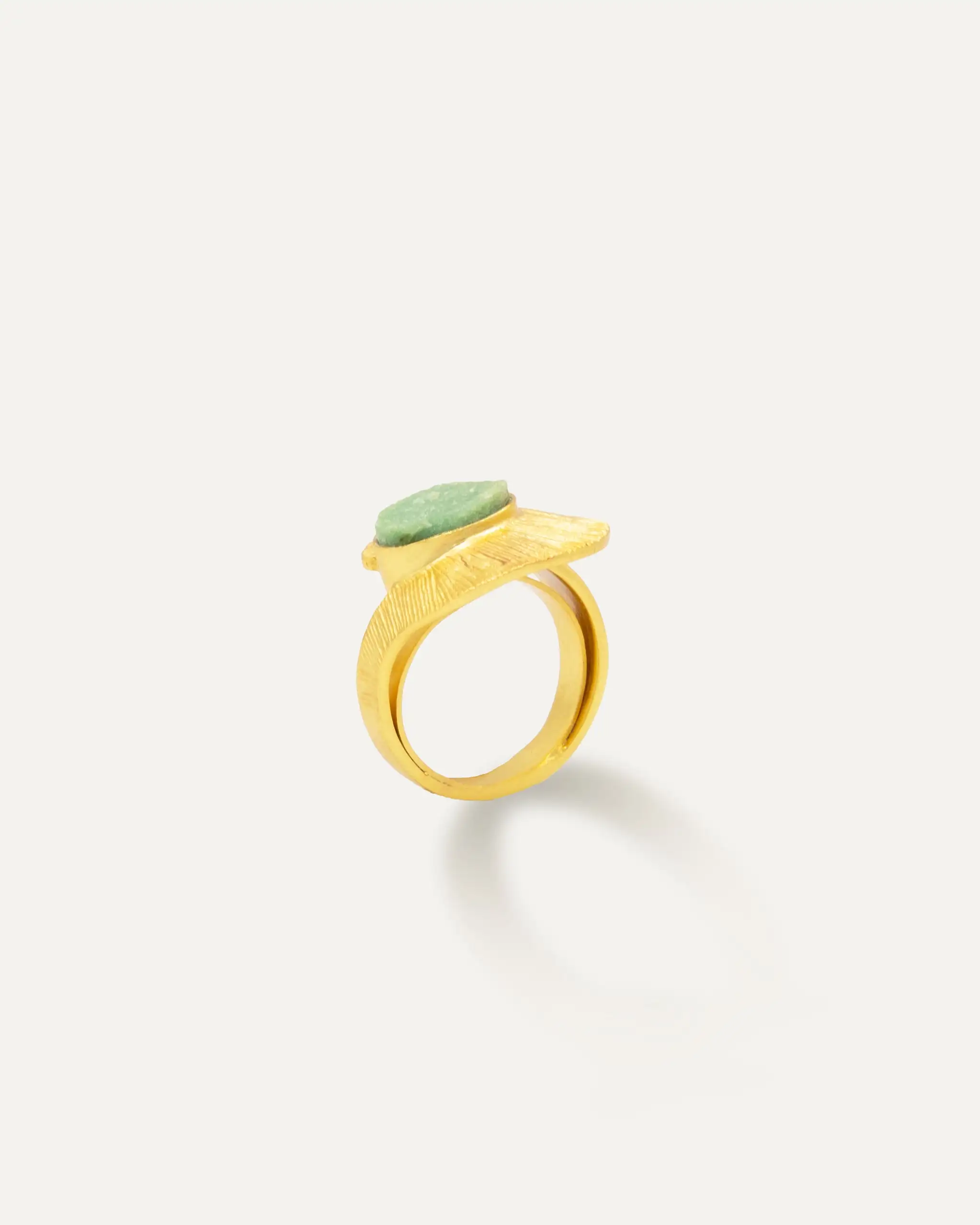 Badhana Amazonita Gold Ring