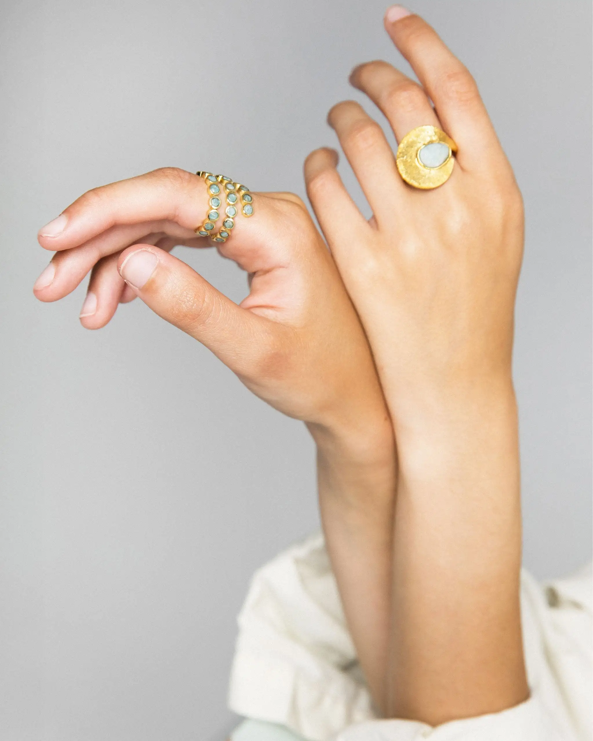 Anillo Dorado Inder Red hathipara - Imagen 2