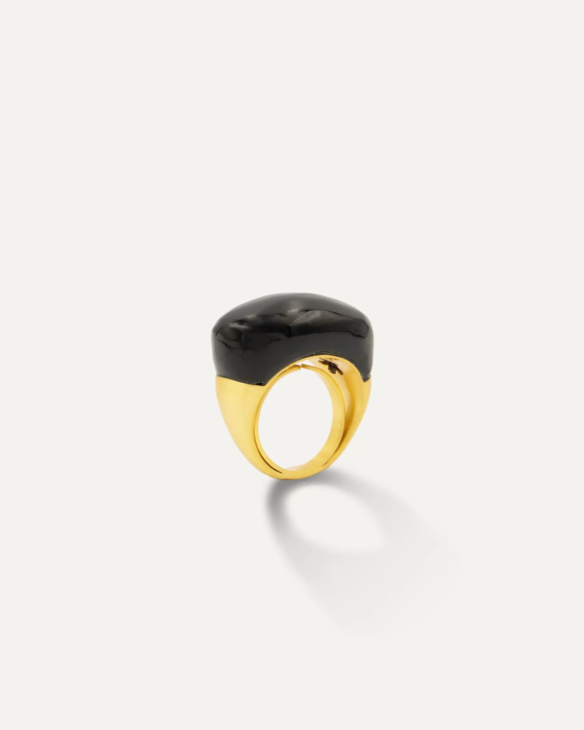 Natura Black Gold Ring