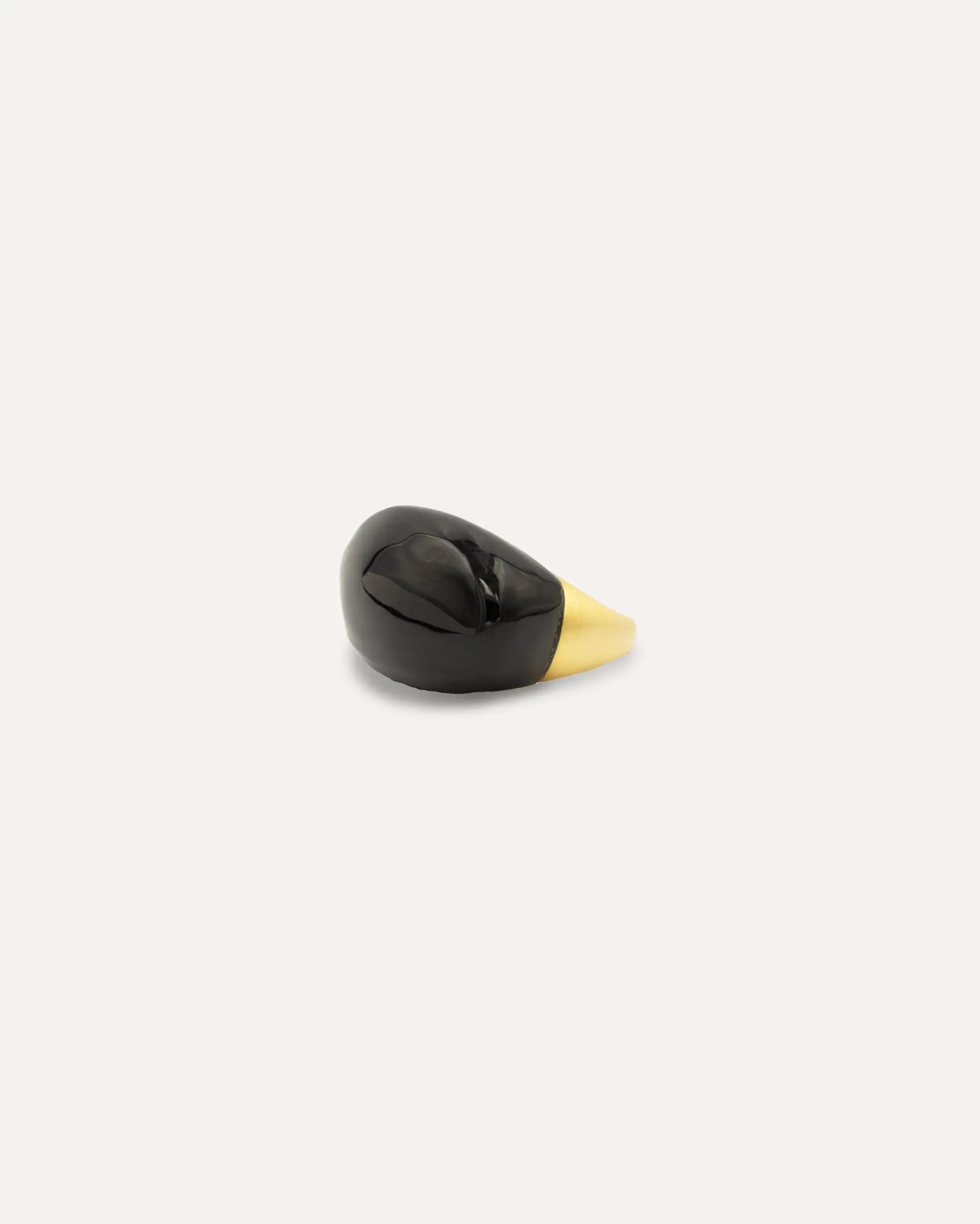 Natura Black Gold Ring - Image 2