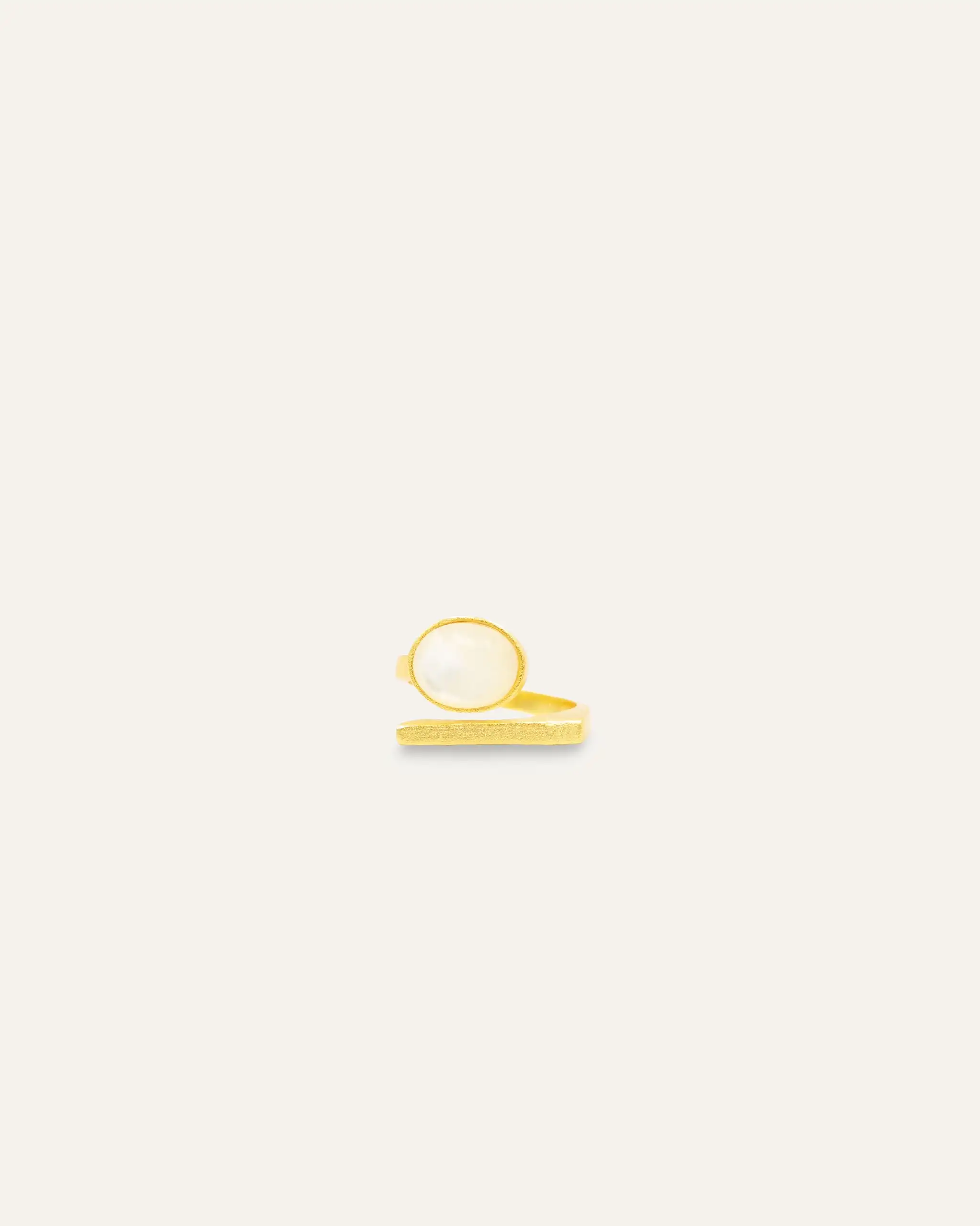 Indra Mother Pearl ring - Image 3