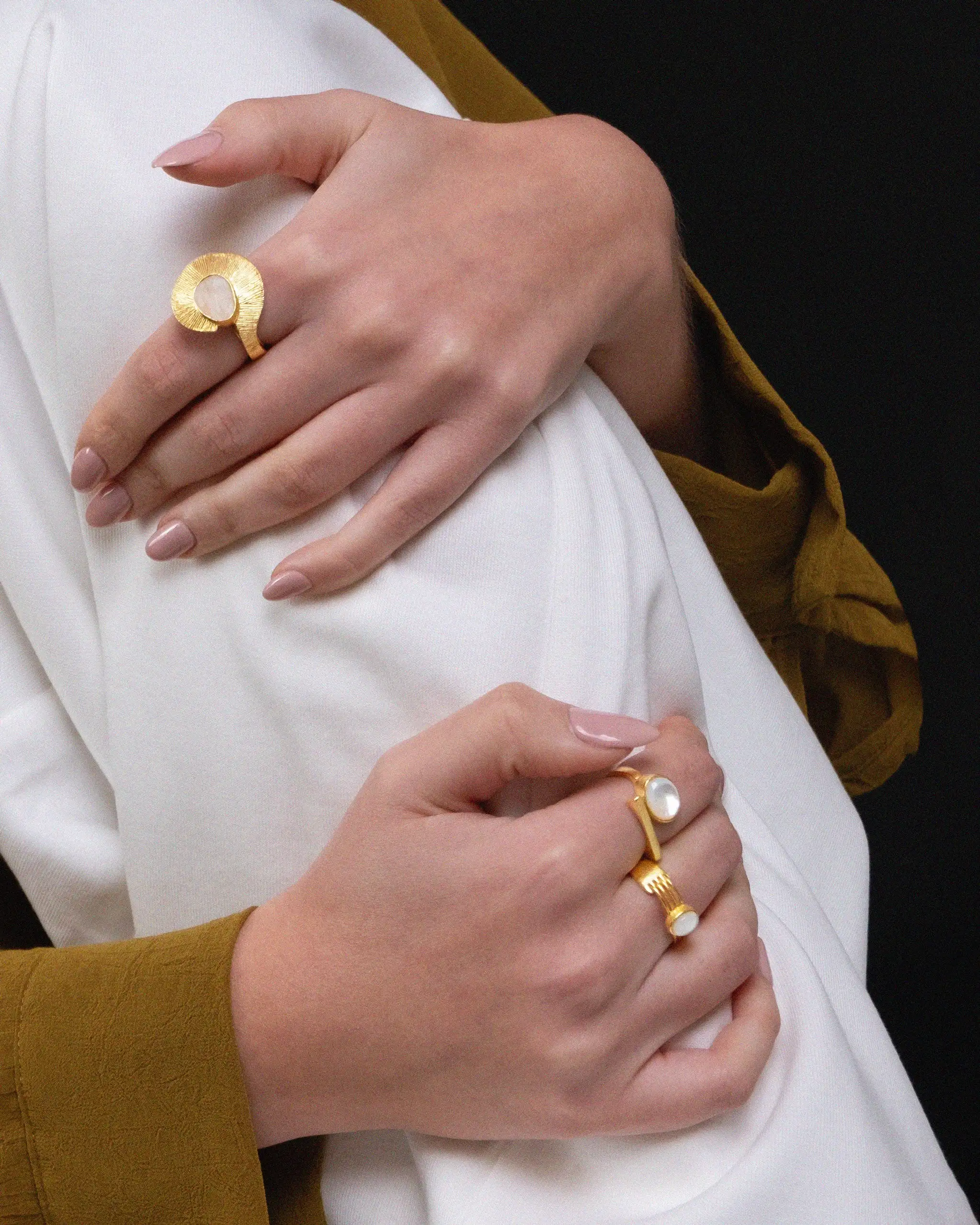 Indra Mother Pearl ring - Image 5