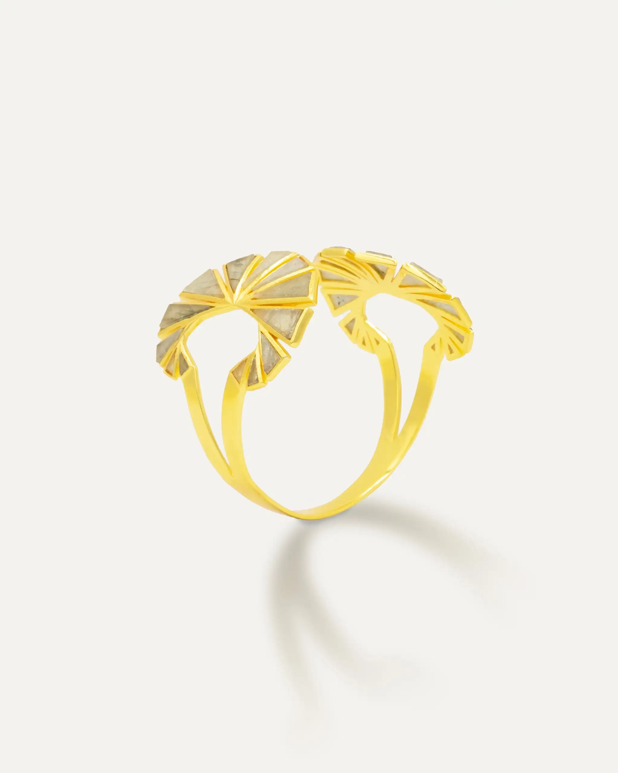 Marina Labradorita gold bracelet - Image 3