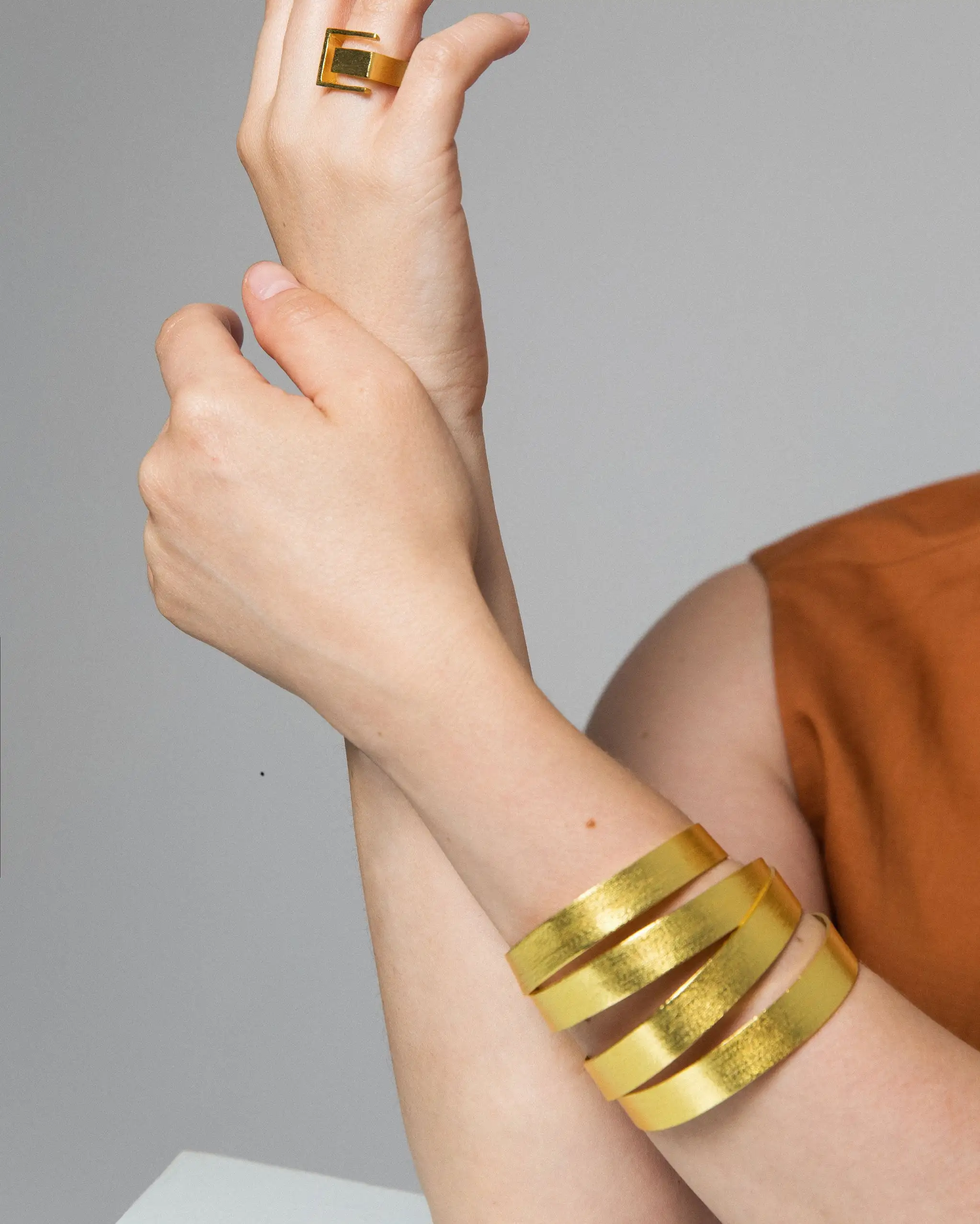Greek priya bracelet lines - Image 2