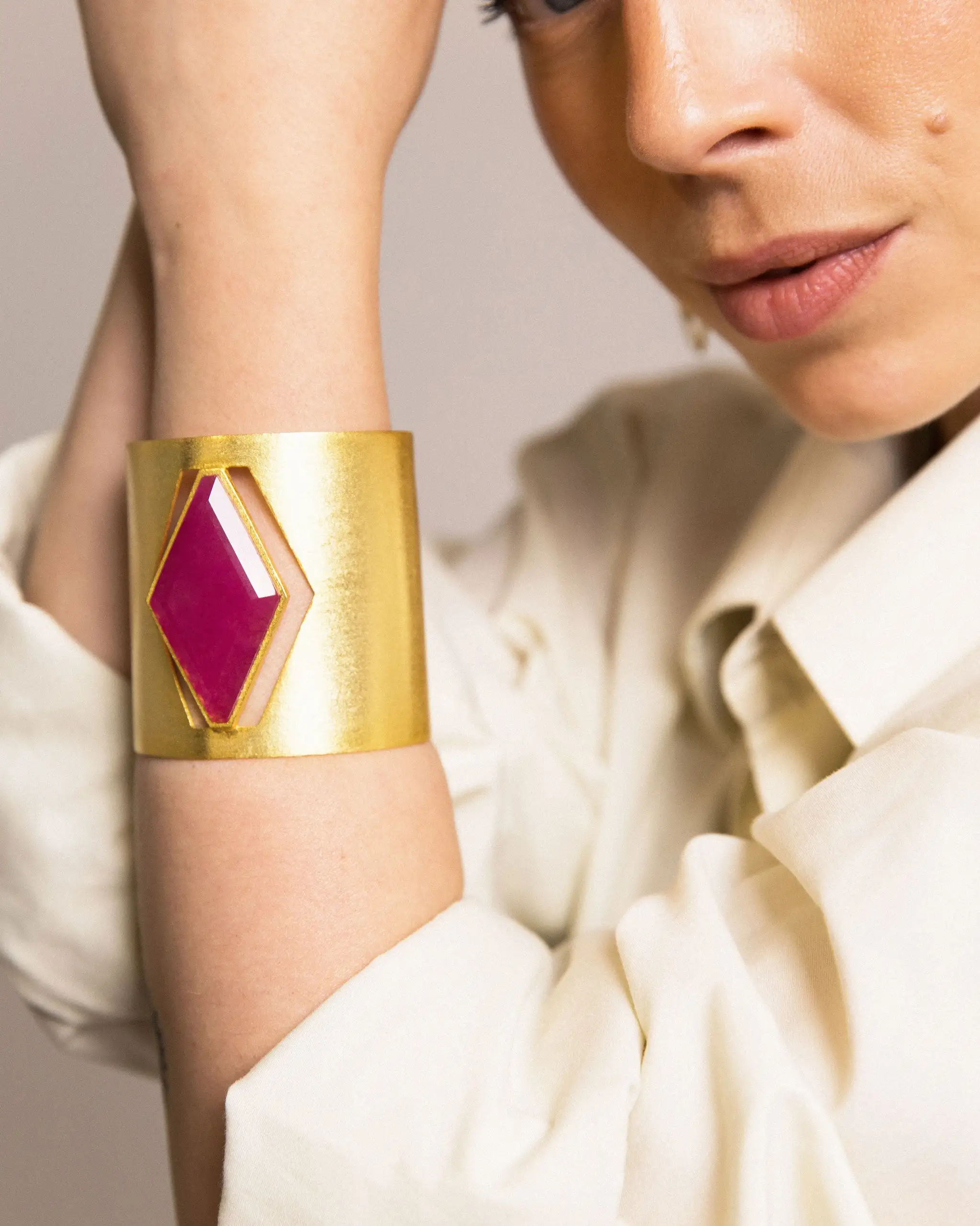 Brazalete Rombo Cuarzo Fresa - Imagen 2