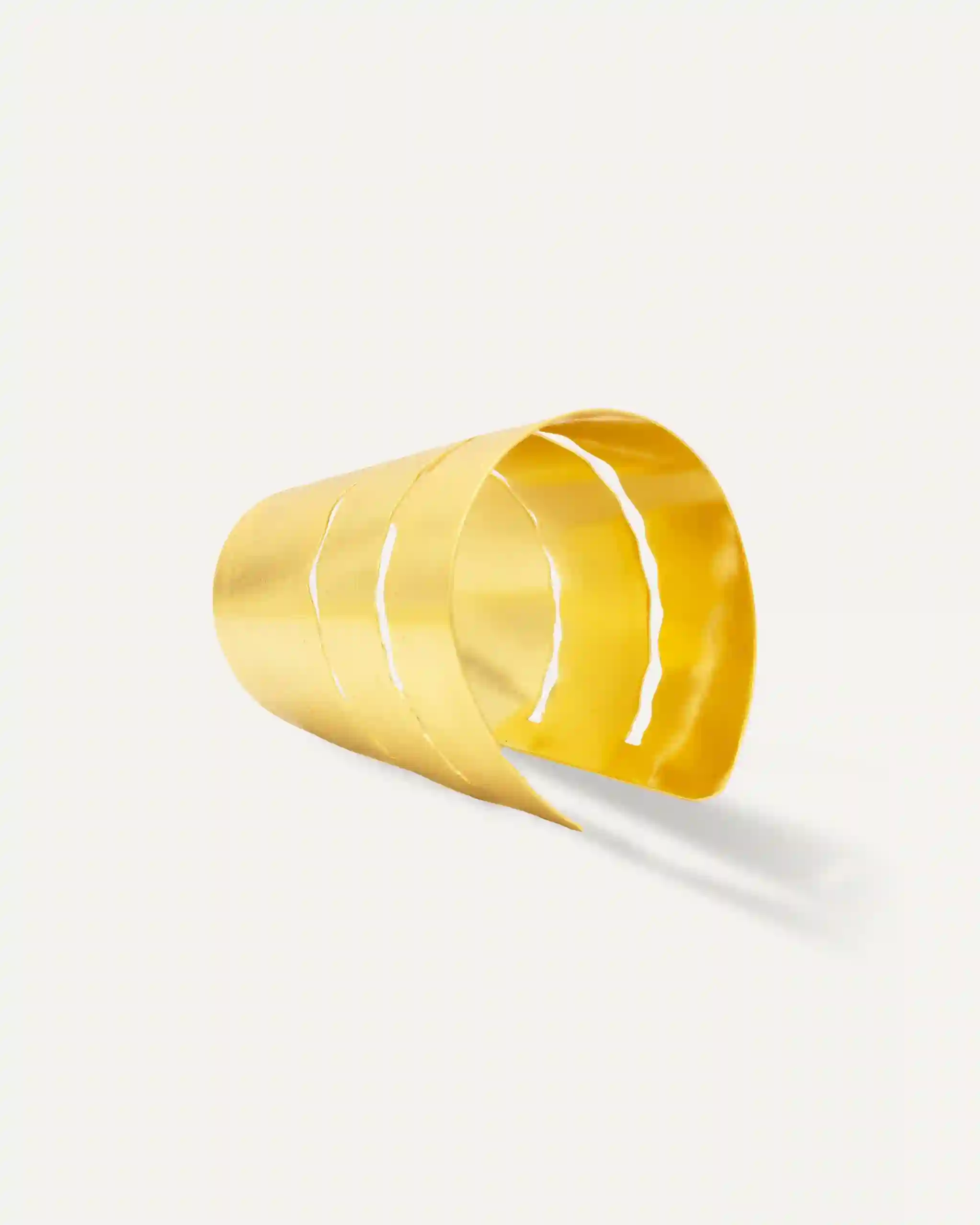Brazalete Statement Extra Grande Egipcio Dorado