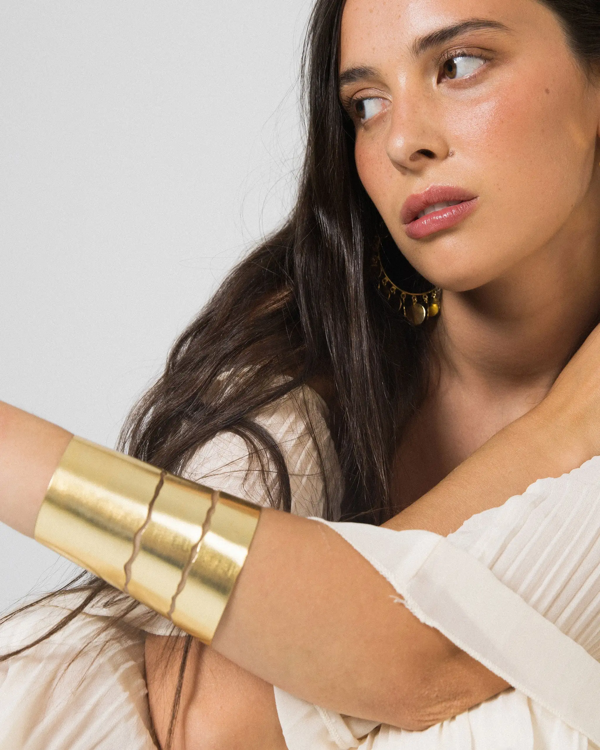 Brazalete Statement Extra Grande Egipcio Dorado - Imagen 2