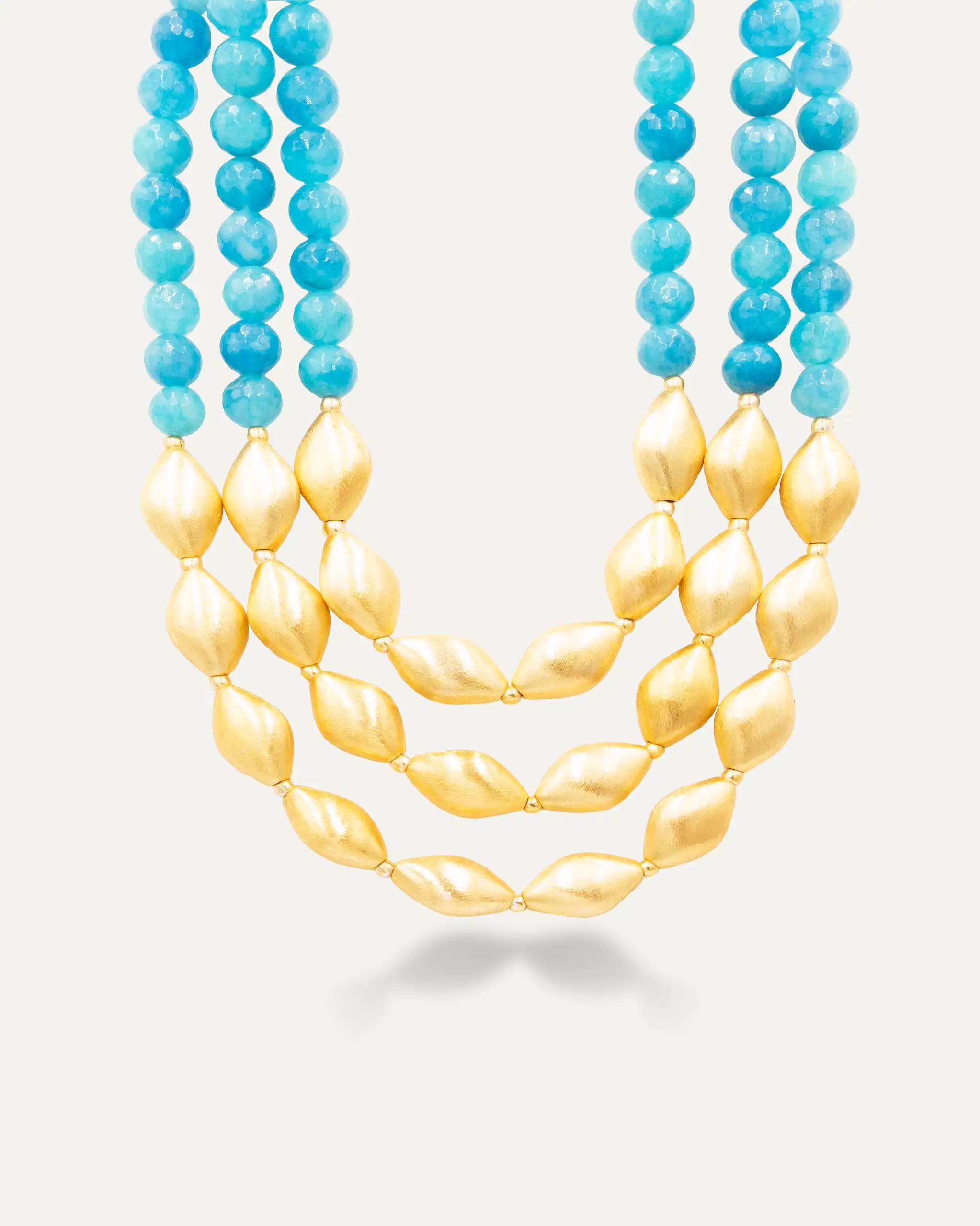 Colgante Dorado Trinity Aqua Calcedonia - Imagen 3