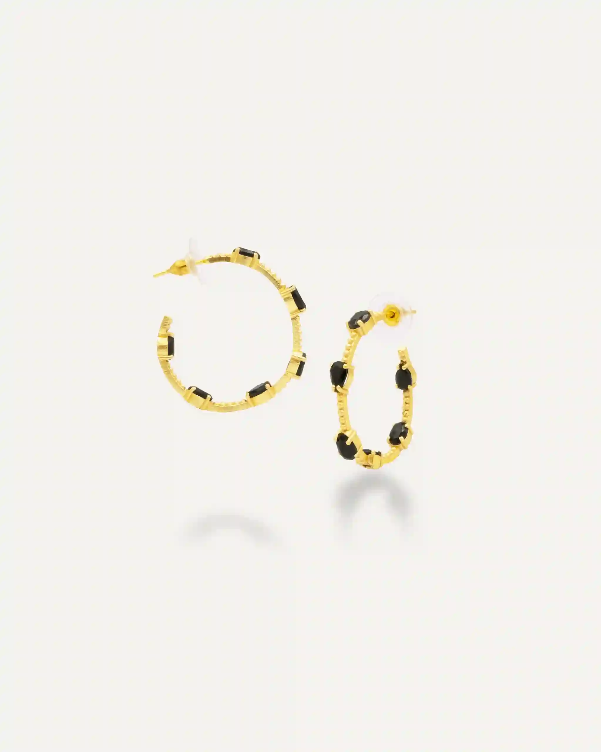 Pia Onix Black Golden Rings