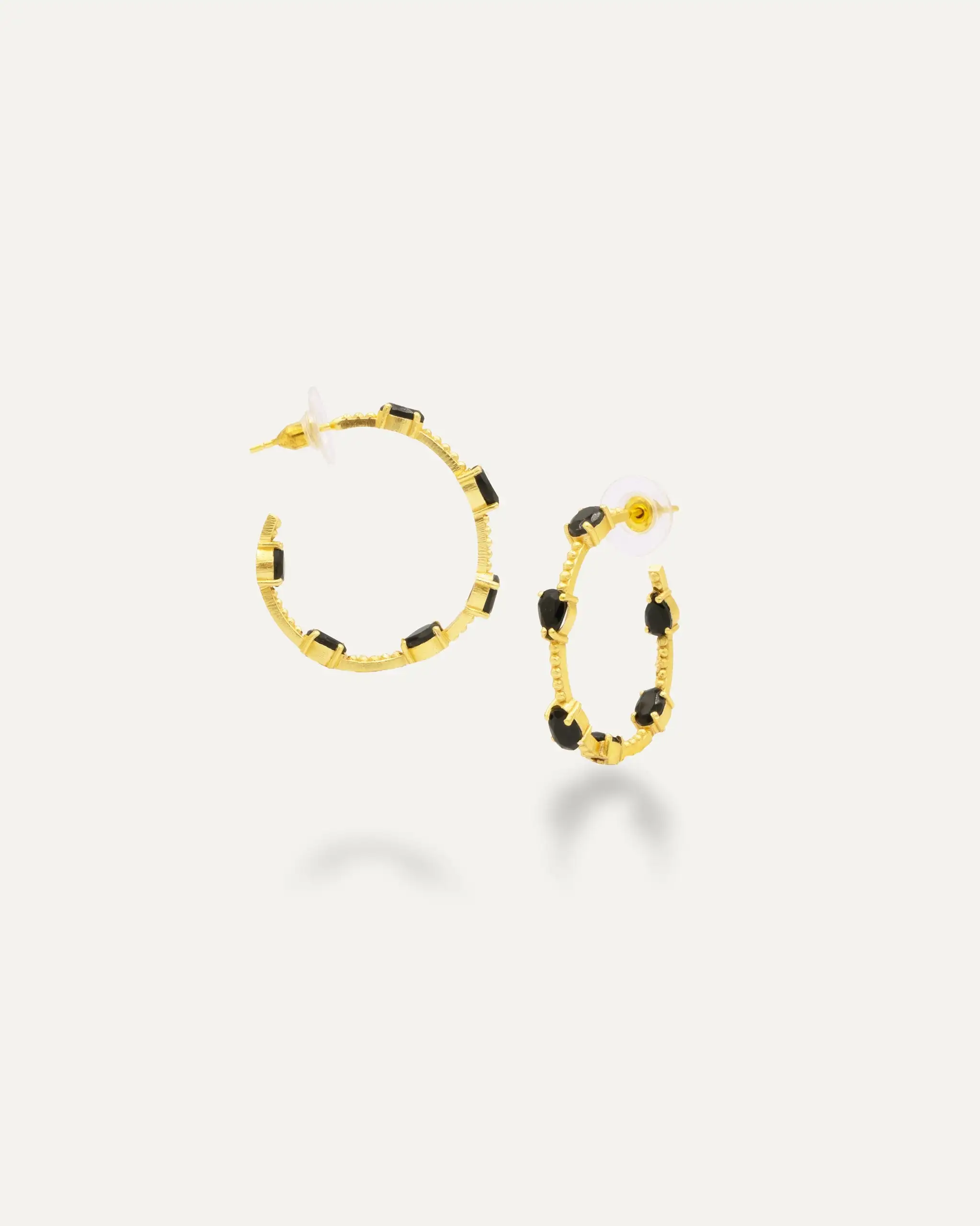 Pia Onix Black Golden Rings