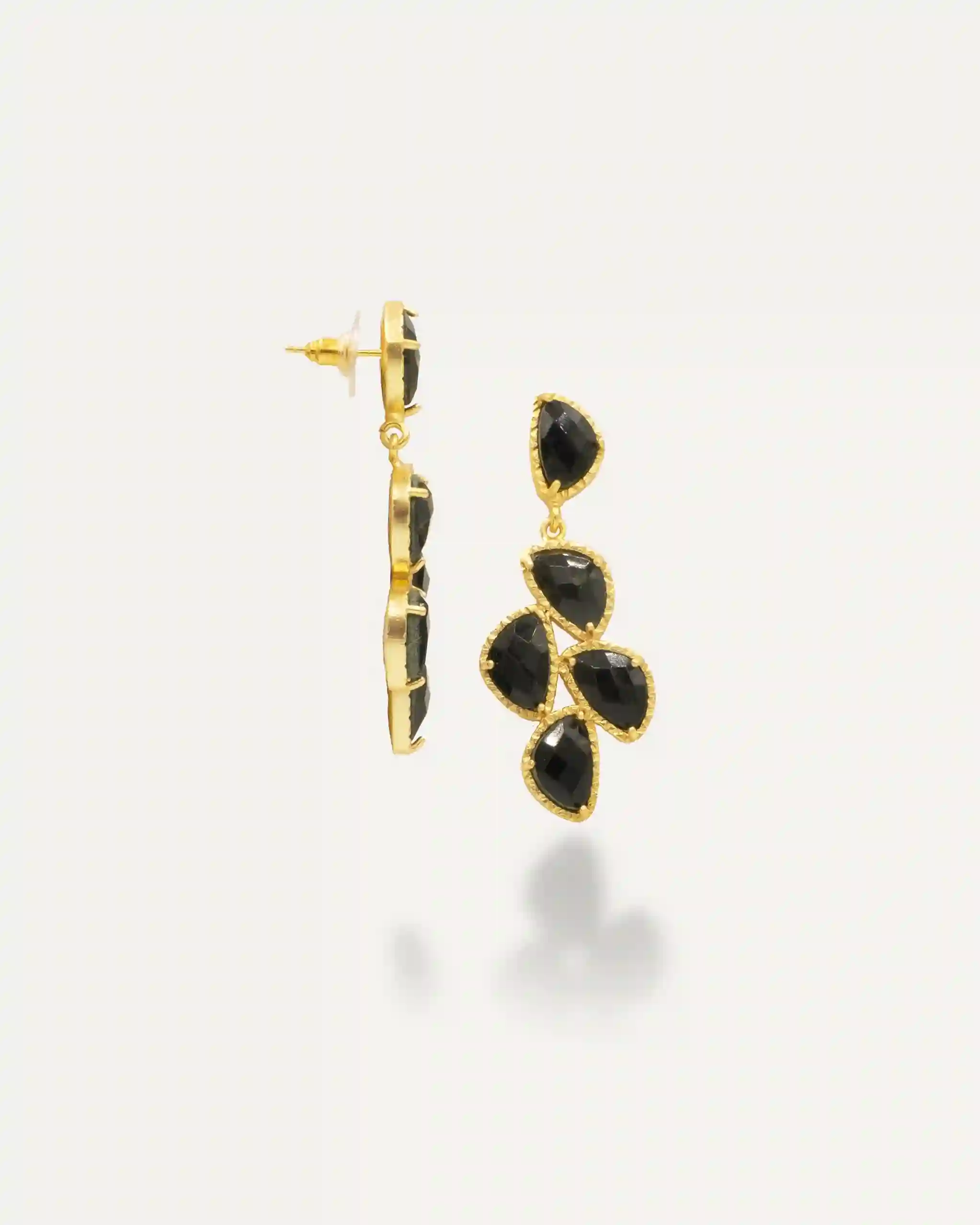 Golden Elegant Golden Earls Onix Black