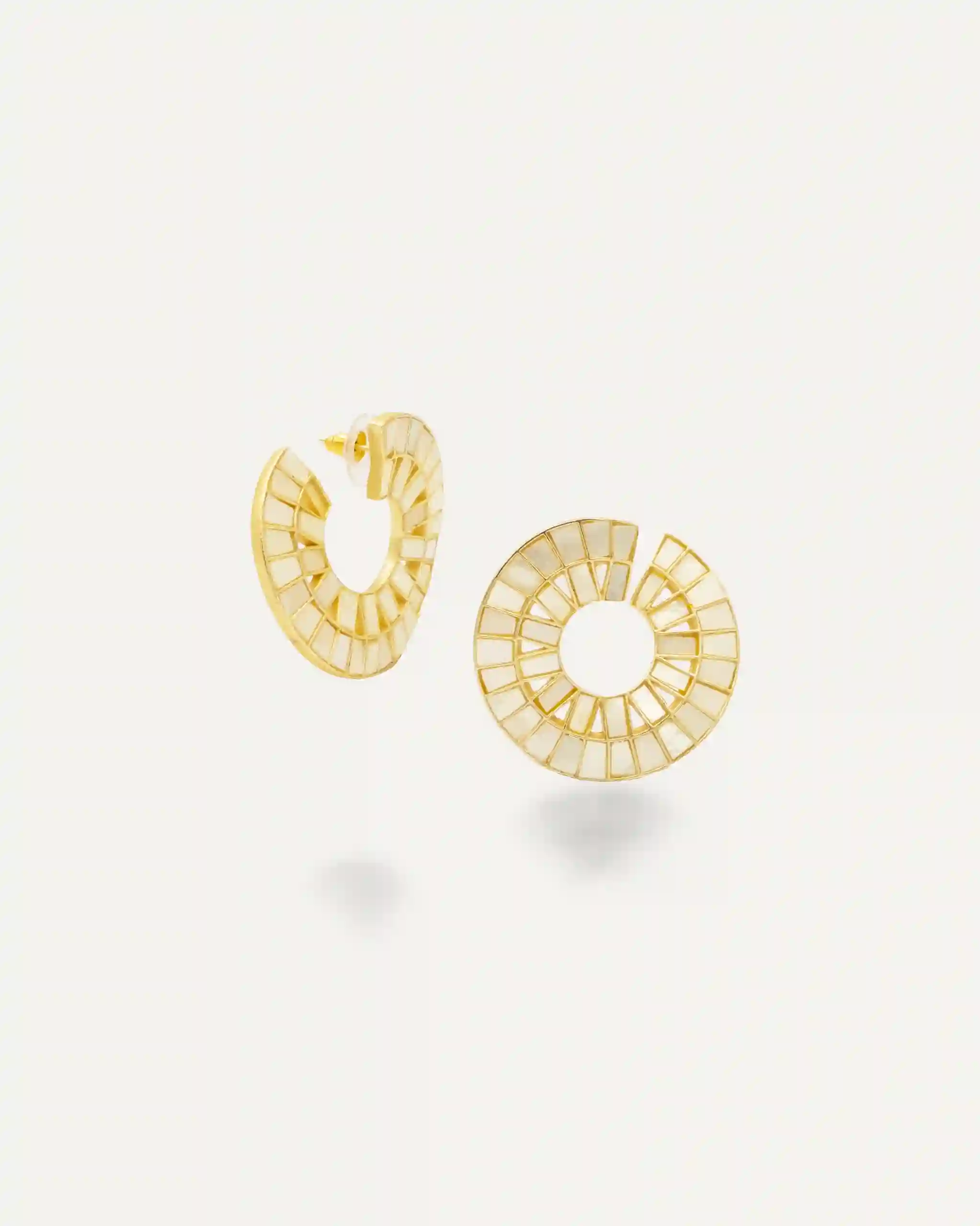Pendientes Caracola Madre Perla