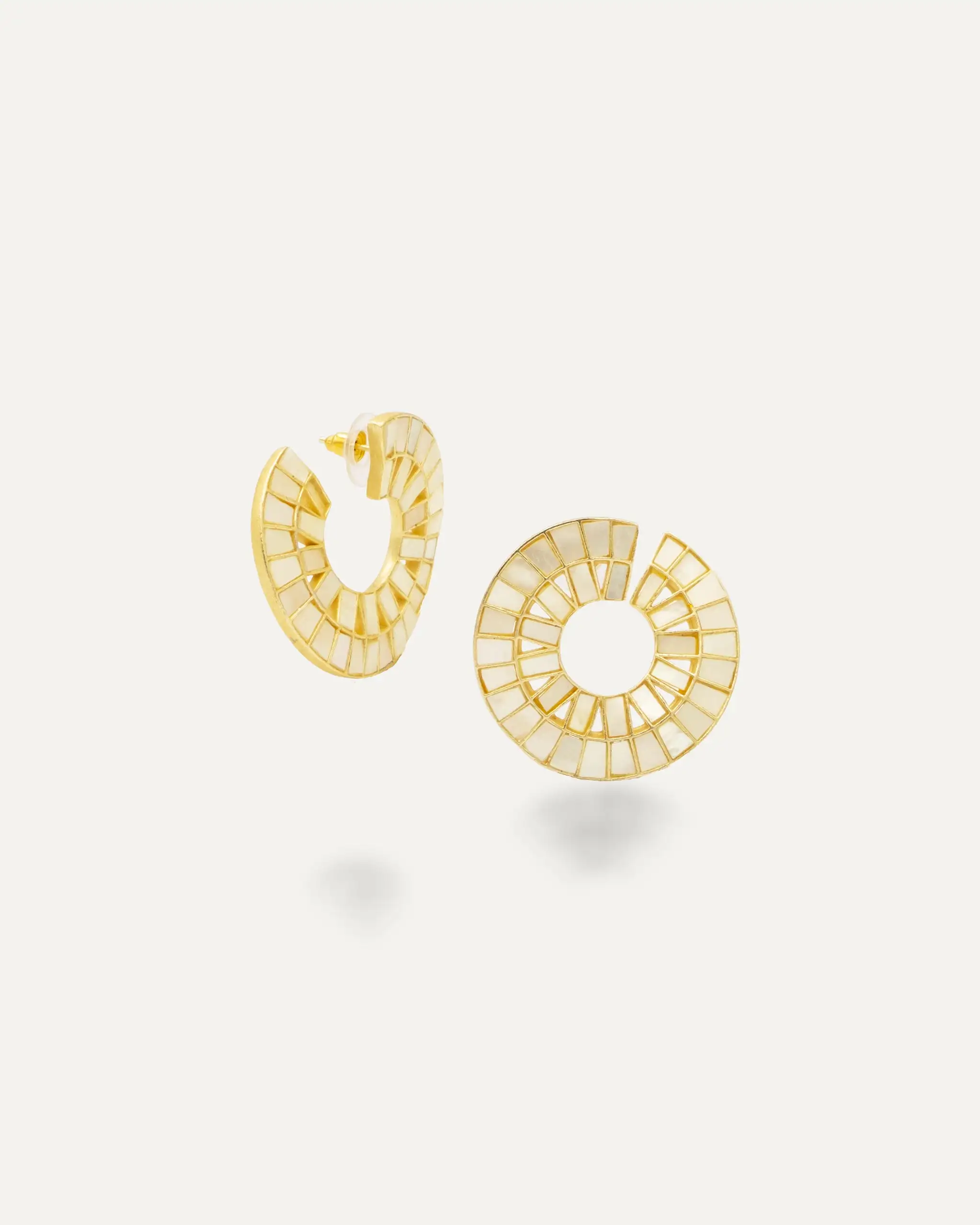 Pendientes Caracola Madre Perla