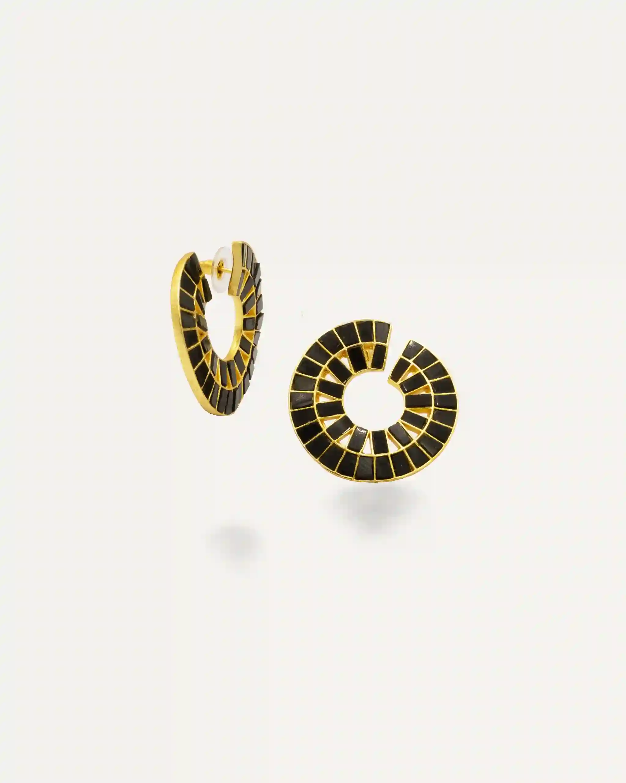 Black Caracola Earrings
