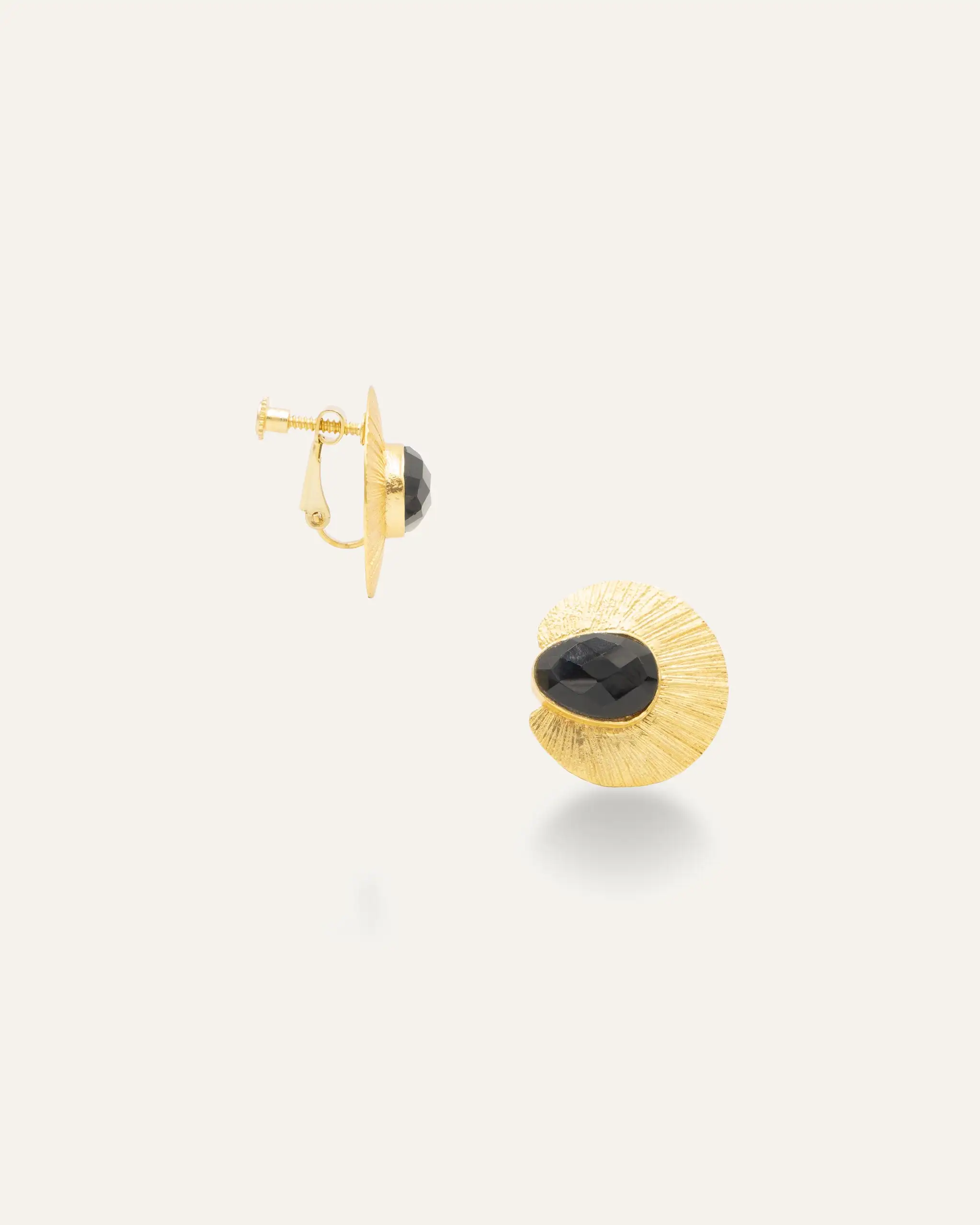 Golden Badhana Onix Black Earrings