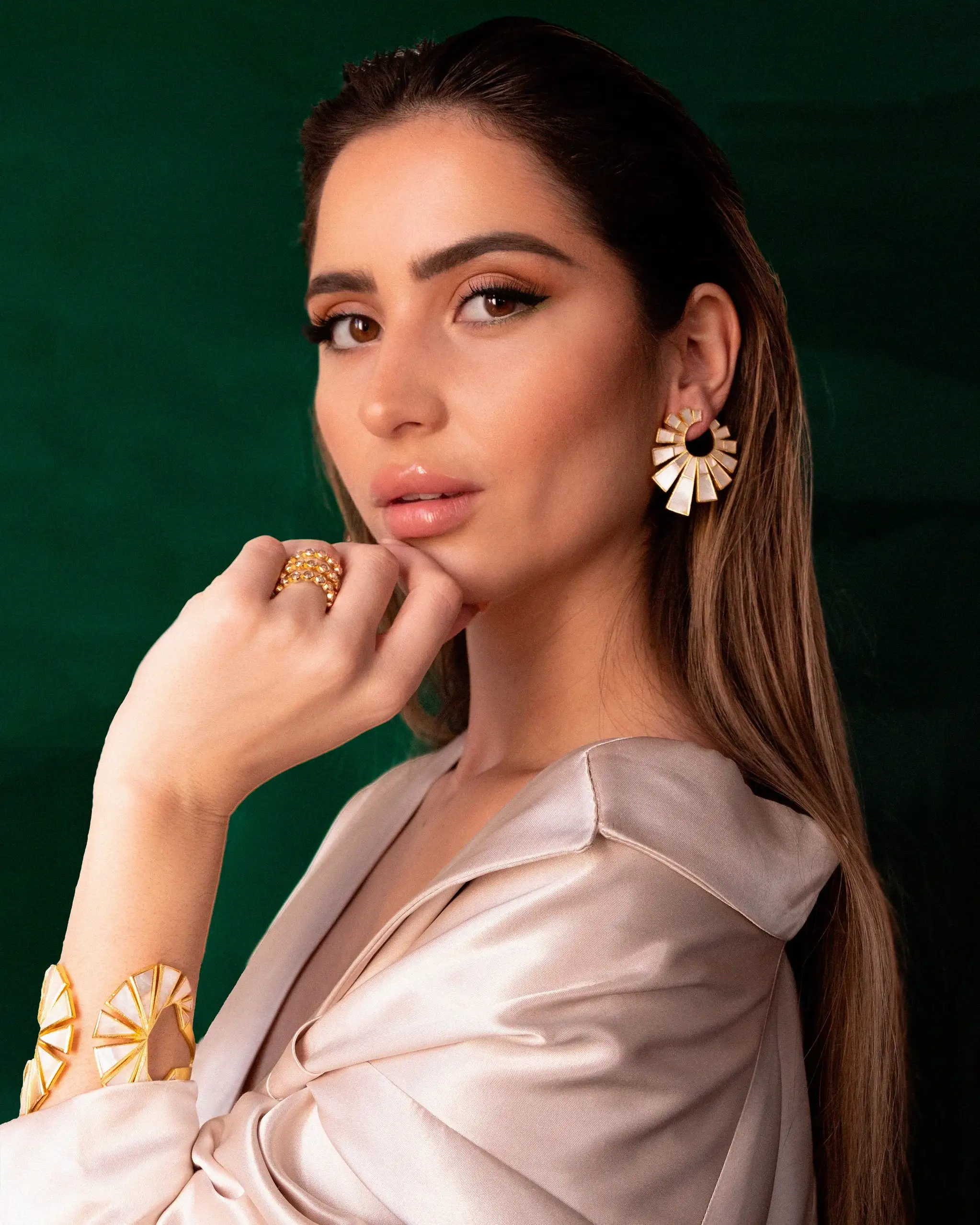 Big Petra Cornelia golden earrings - Image 2