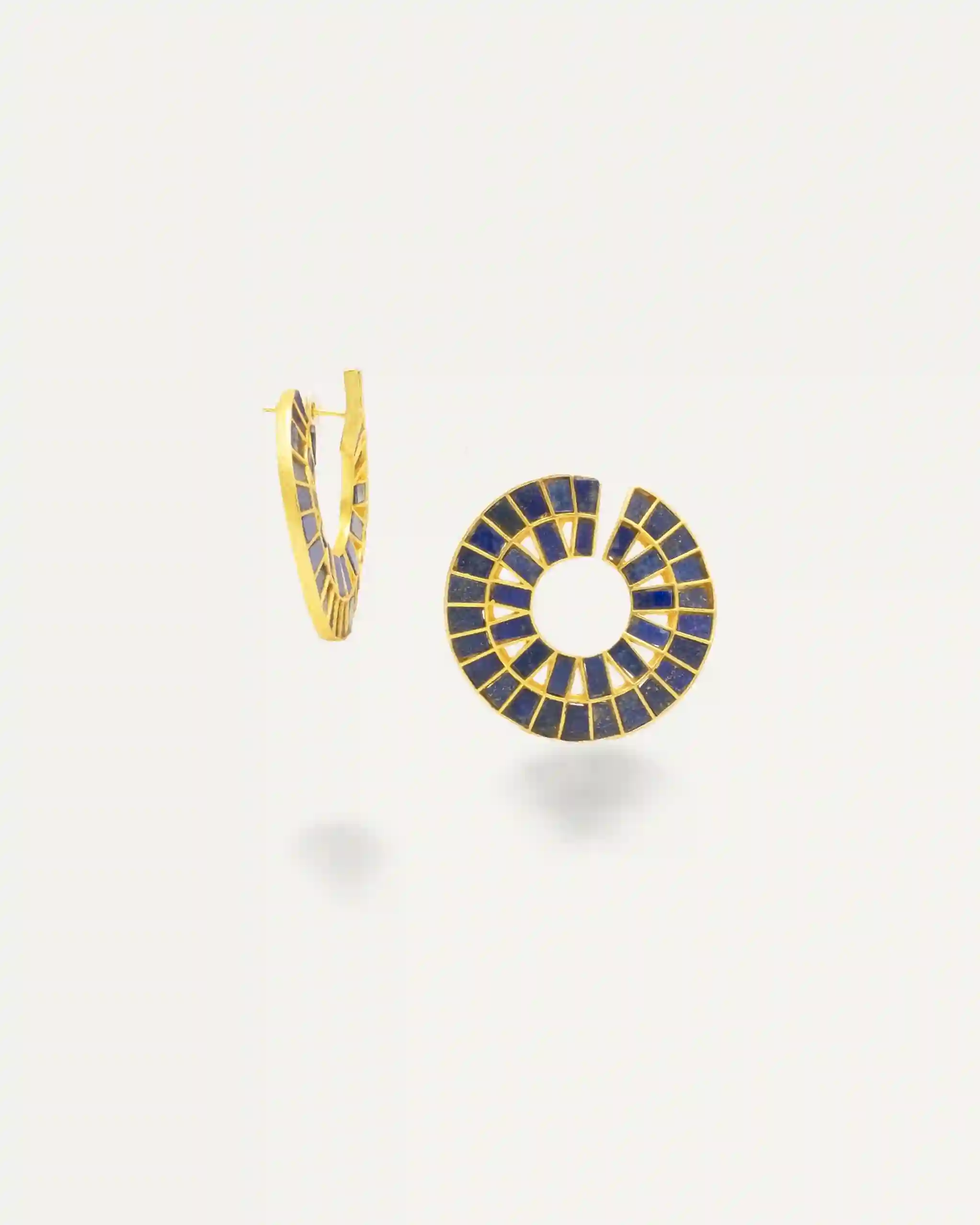 Pendientes Dorados Caracola Lapislazuli