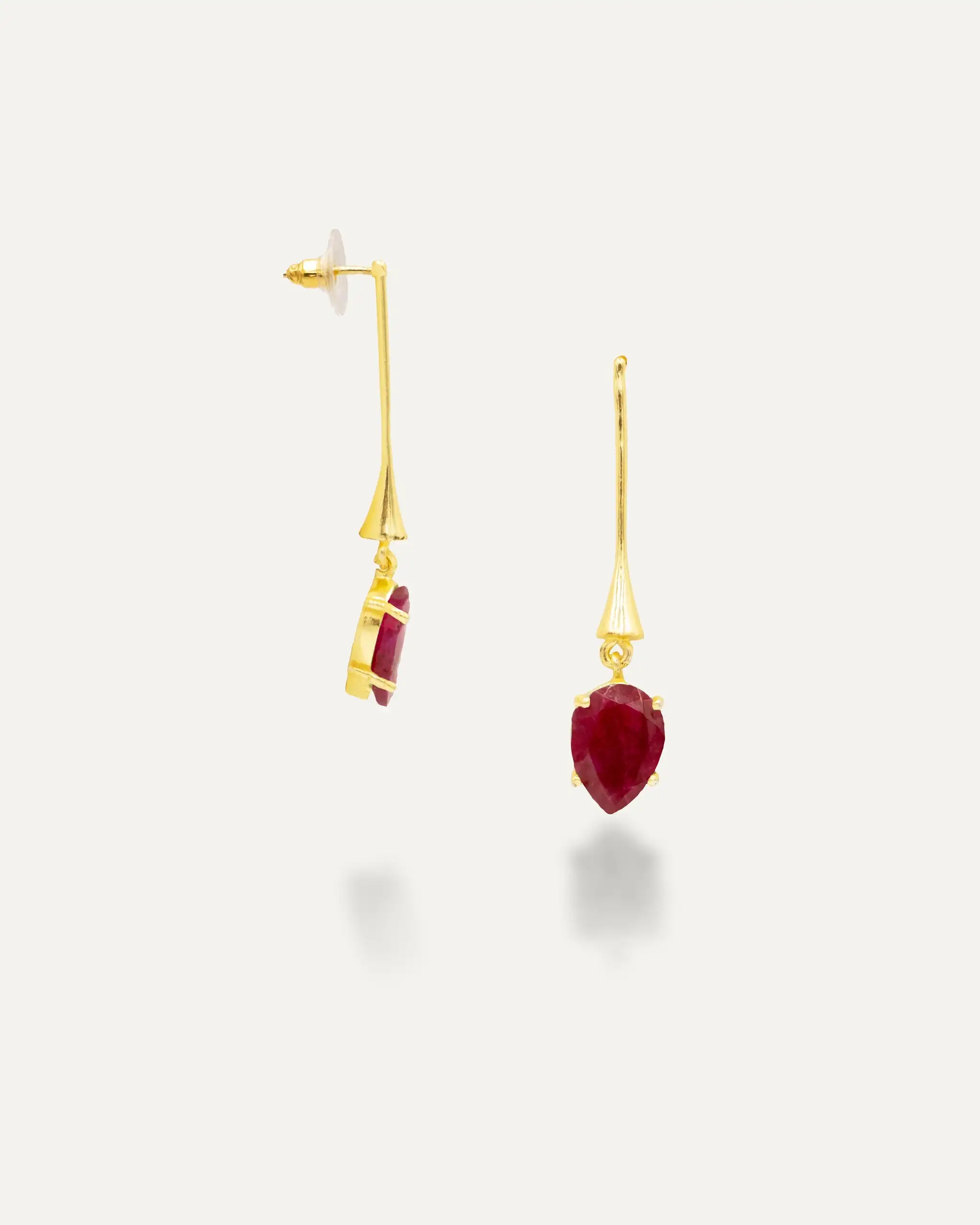 Drop Hatypara red earrings