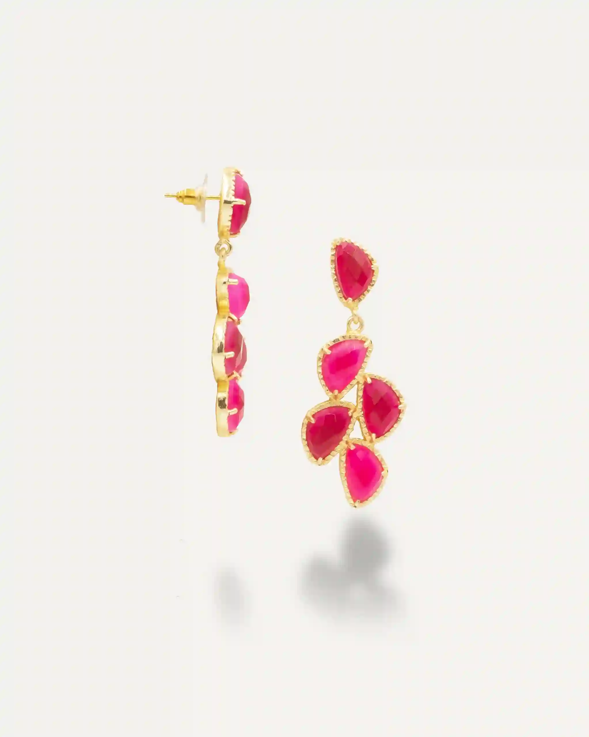 Pendientes Dorados Feel Elegante Fucsia