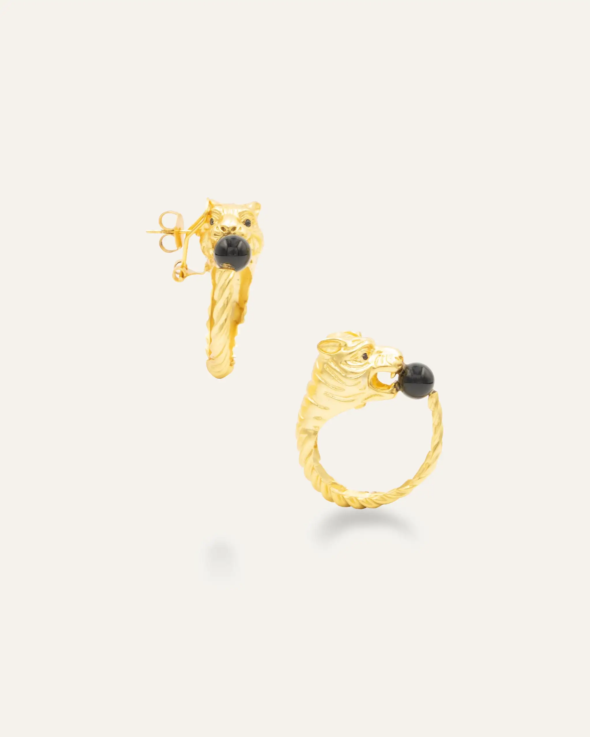 Golden earrings Janavar God